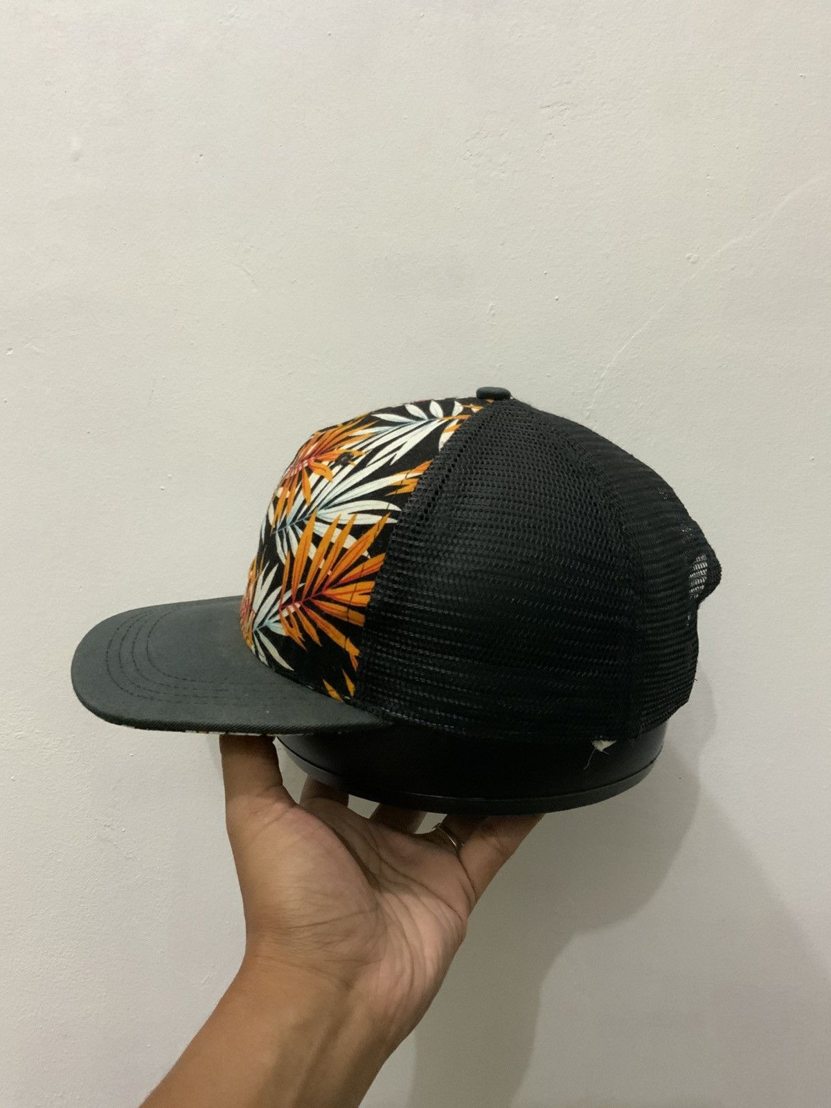 Japanese Brand Flower Art Fern Fade Trucker Hat Size ONE SIZE - 2 Thumbnail