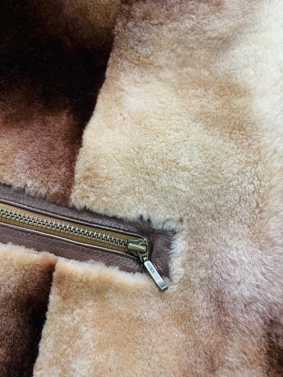 Japanese Brand Vintage KUZU Paris Avant Garde Women's Fur Coat Jacket Size M / US 6-8 / IT 42-44 - 7 Thumbnail