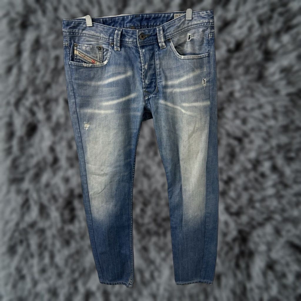 Diesel Diesel Larkee Jeans Mens 32x29 Blue Regular Straight Button Fly Distressed Denim Jeans Size US 32 / EU 48 - 1 Thumbnail