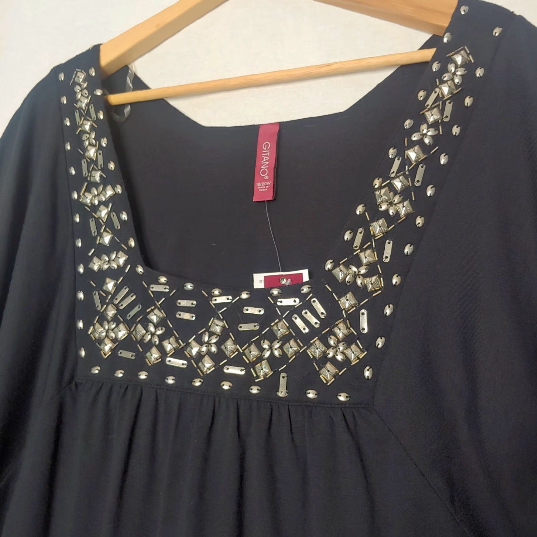 Vintage Gitano Shirt Women Plus 18/20 Black Flutter Sleeve Beaded NWT Knit Top Short Sleeve Size XXL / US 16-18 / IT 52-54 - 2 Thumbnail