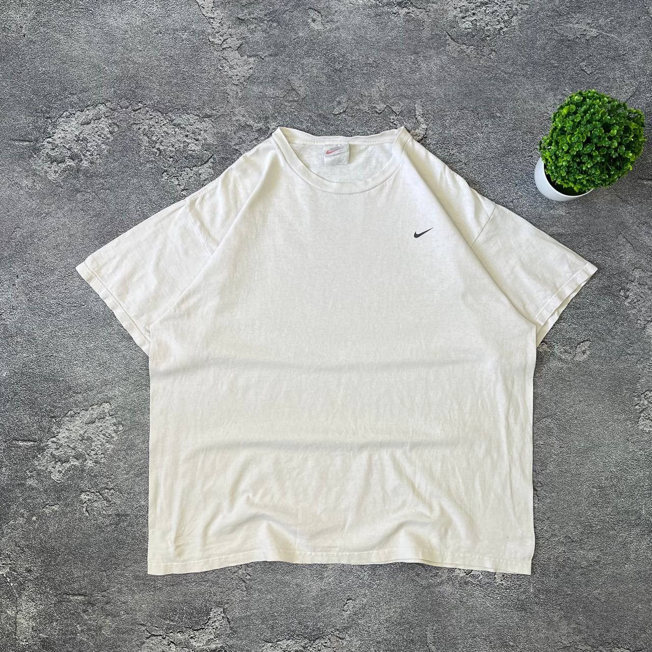 Nike Vintage Y2K 90s Boxy Fit Nike Big Logo T Shirt Size XL Size US XL / EU 56 / 4 - 1 Thumbnail