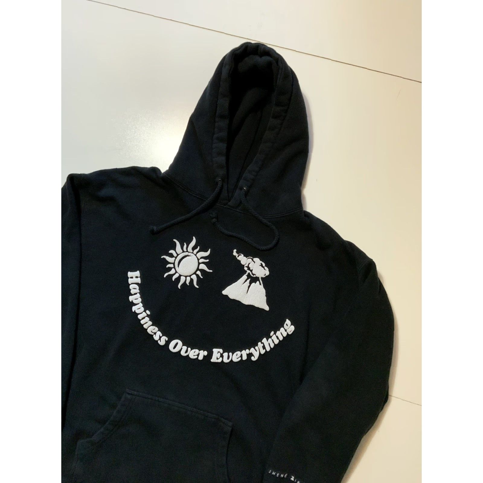 Vintage Jhene Aiko Happiness Over Everything Puff Print Official Merch Pullover Hoodie L Black Mens Size US L / EU 52-54 / 3 - 3 Thumbnail