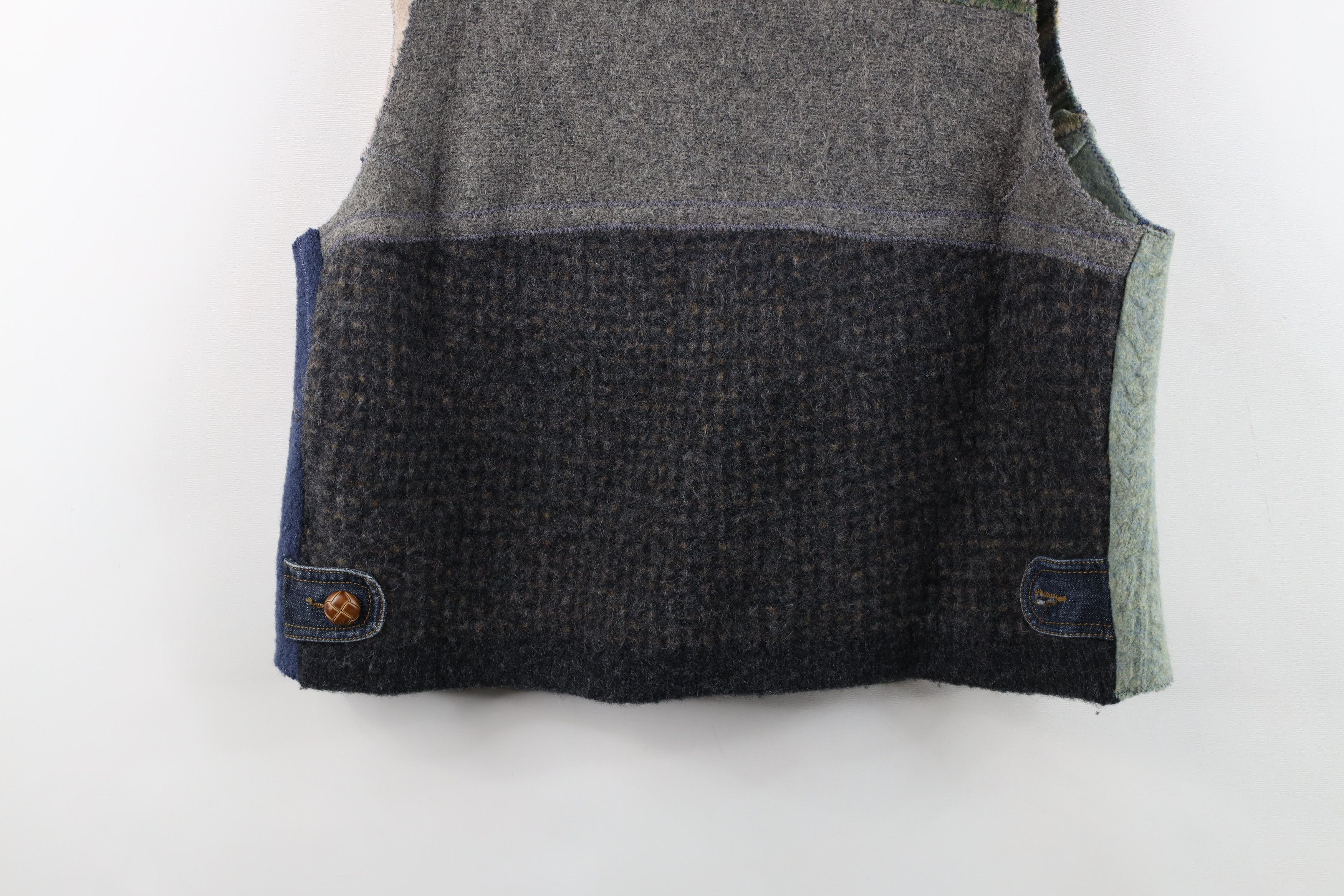 Vintage Vintage 90s Streetwear Patchwork Wool Sweater Vest Jacket Size L / US 10 / IT 46 - 13 Thumbnail