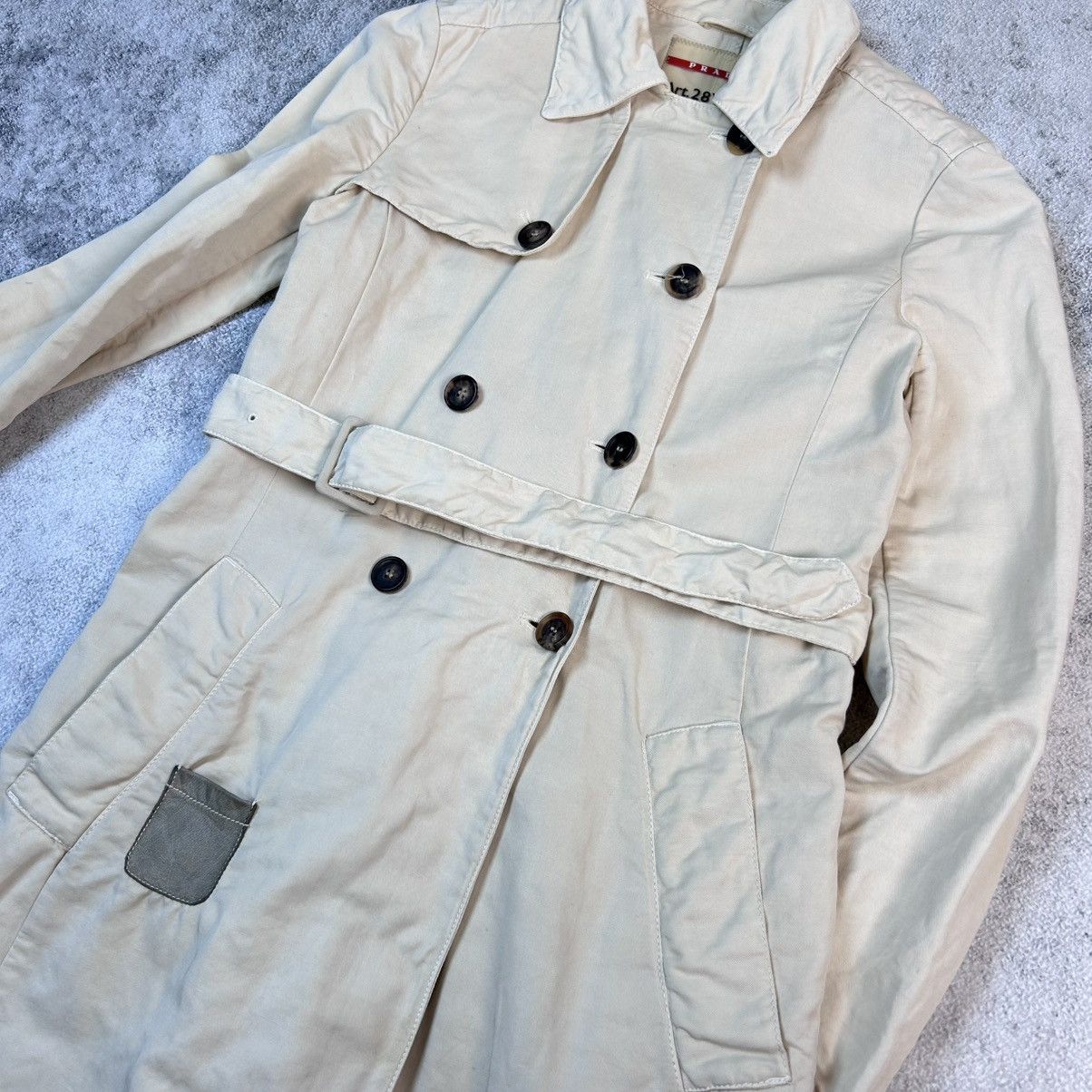 Prada Luxury Trench Coat Prada Women's Double-Breasted Size XS / US 0-2 / IT 36-38 - 5 Thumbnail