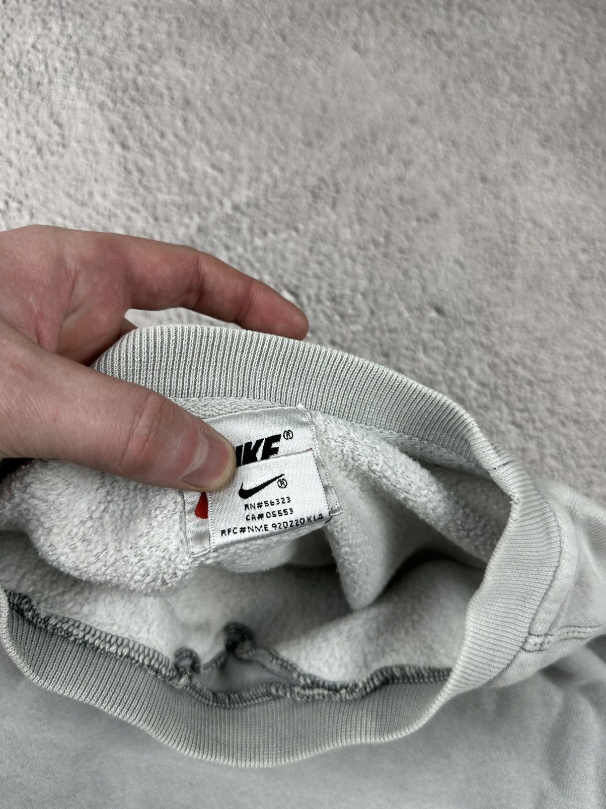 Nike Vintage Nike Sweatshirt Boxed Logo Faded Y2K Rare 90s SK8 Size US M / EU 48-50 / 2 - 6 Thumbnail
