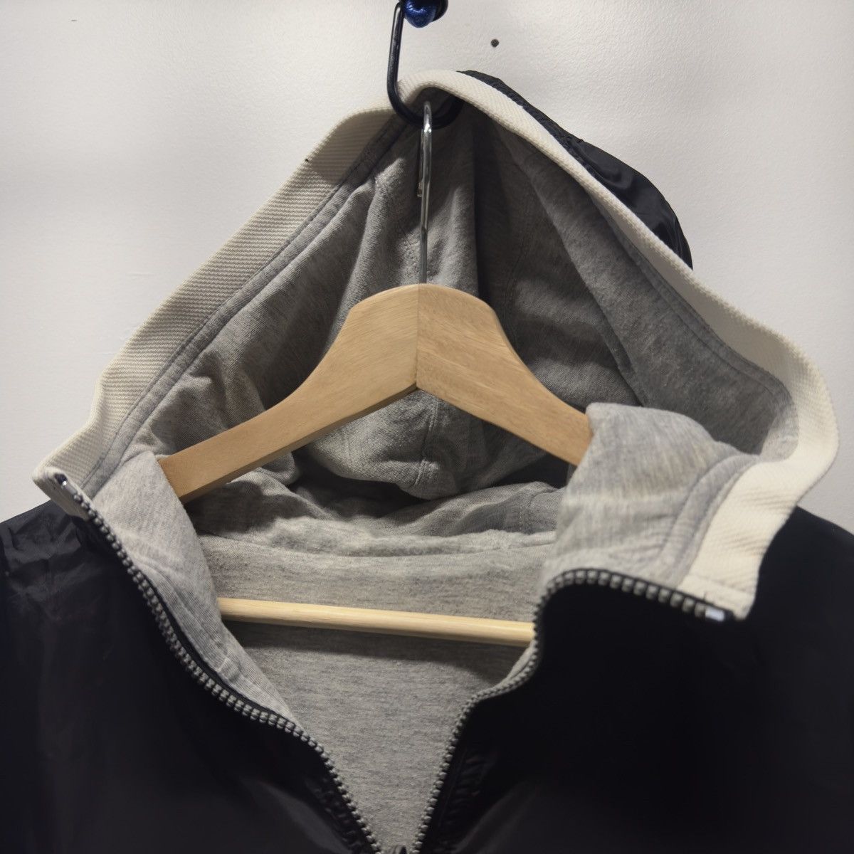 Nike Vintage Nike Reversible Black Nylon Cotton Windbreaker Size US M / EU 48-50 / 2 - 14 Thumbnail