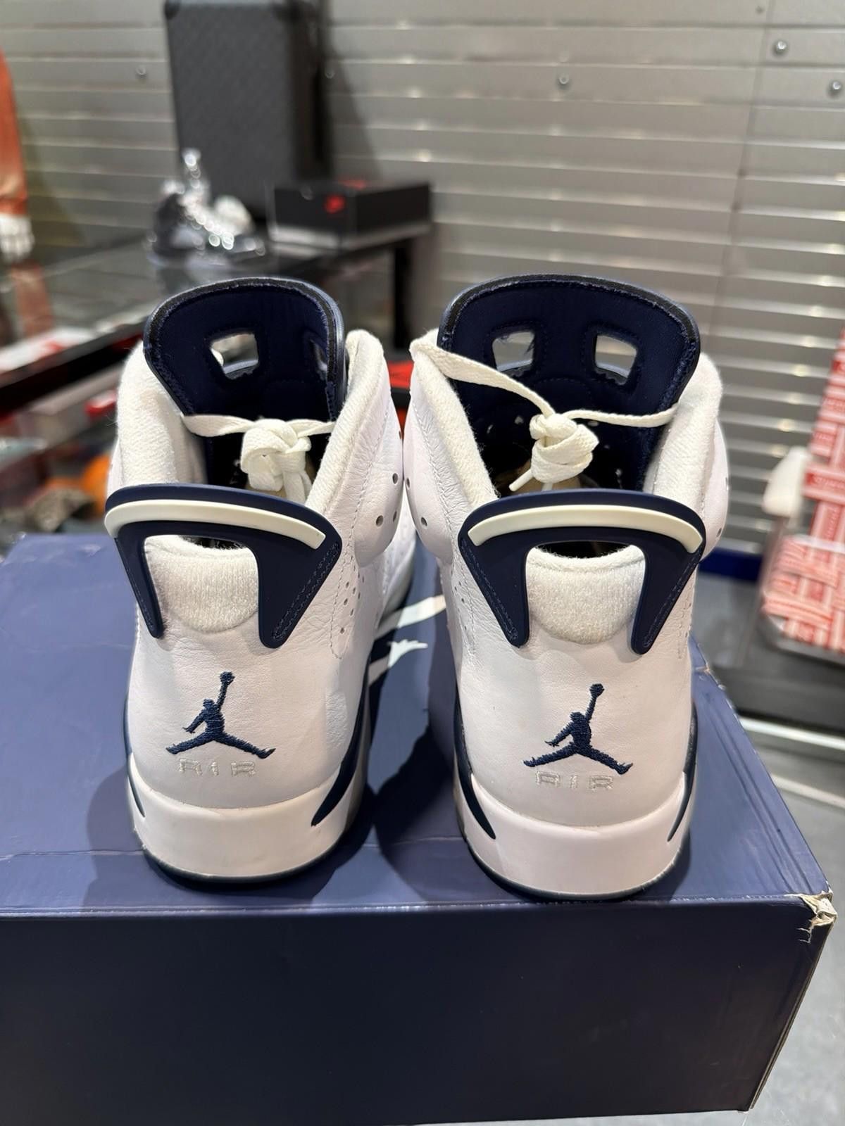 Jordan Brand Air Jordan 6 Midnight Navy Retro Size 9 Mens White Sneakers Size US 9 / EU 42 - 9 Thumbnail