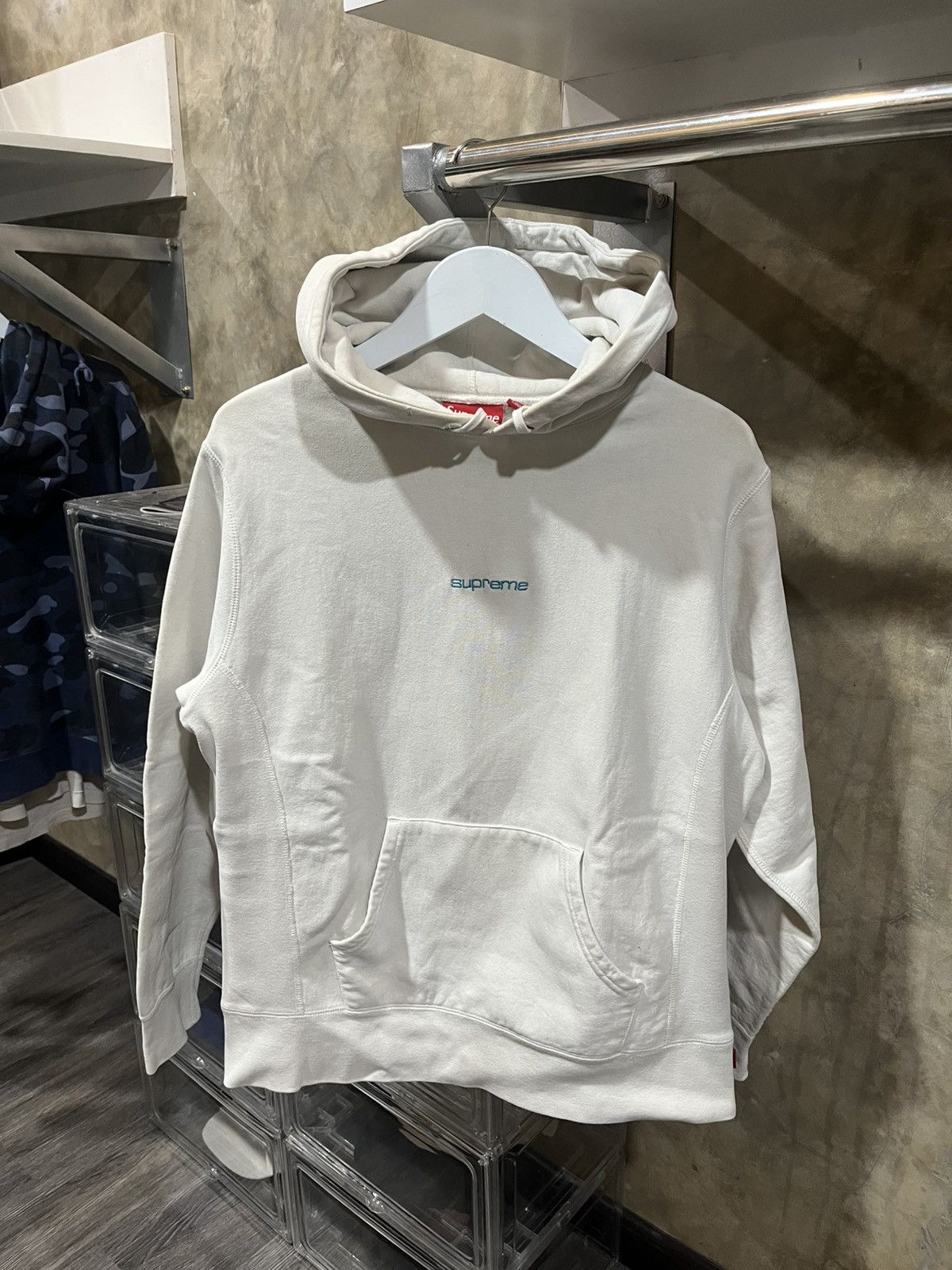 Supreme Supreme Compact Logo Hooded Sweatshirt Size US S / EU 44-46 / 1 - 1 Thumbnail