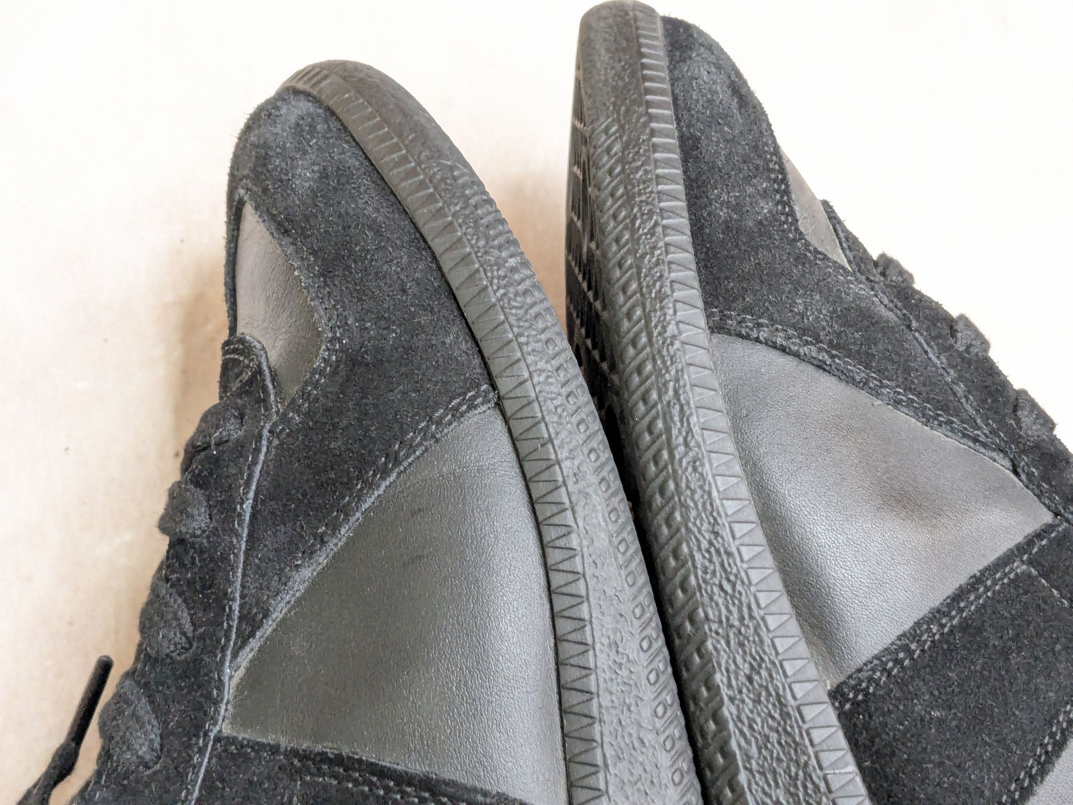 Maison Margiela Maison Margiela Replica GAT Black 8 41 Low Tops Size US 8 / EU 41 - 10 Thumbnail