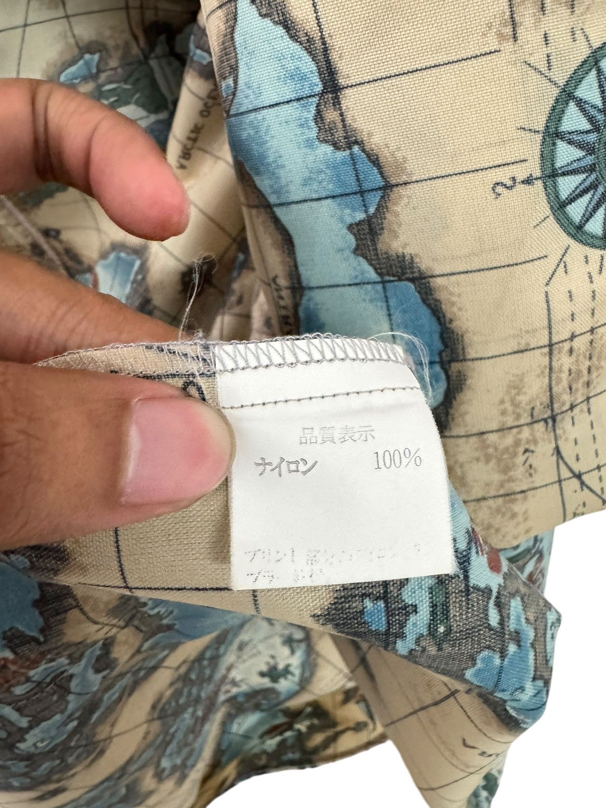 Vintage Vintage World Map All Over Print Nylon Raincoat Jacket Size US XL / EU 56 / 4 - 13 Thumbnail