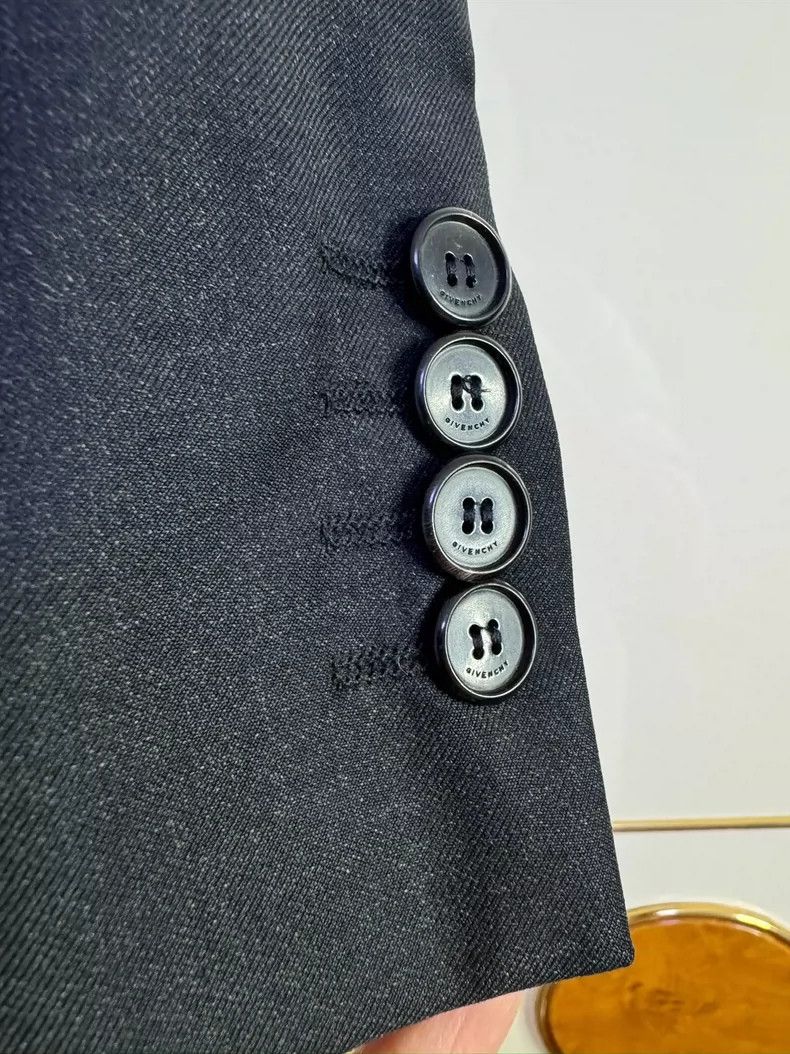 Givenchy Givenchy Black suit Size US XL / EU 56 / 4 - 2 Thumbnail