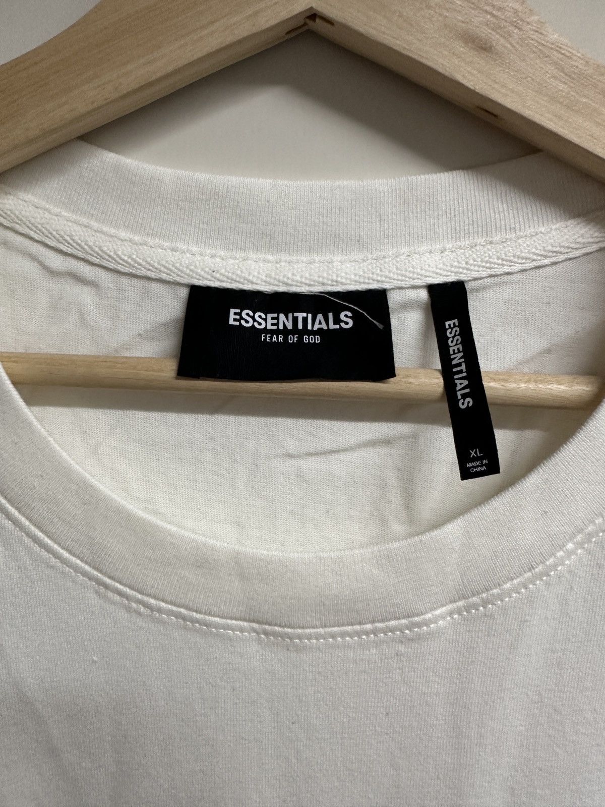 Essentials × Fear of God Fear of God essentials black photo print Sakura tee L Size US XL / EU 56 / 4 - 4 Thumbnail