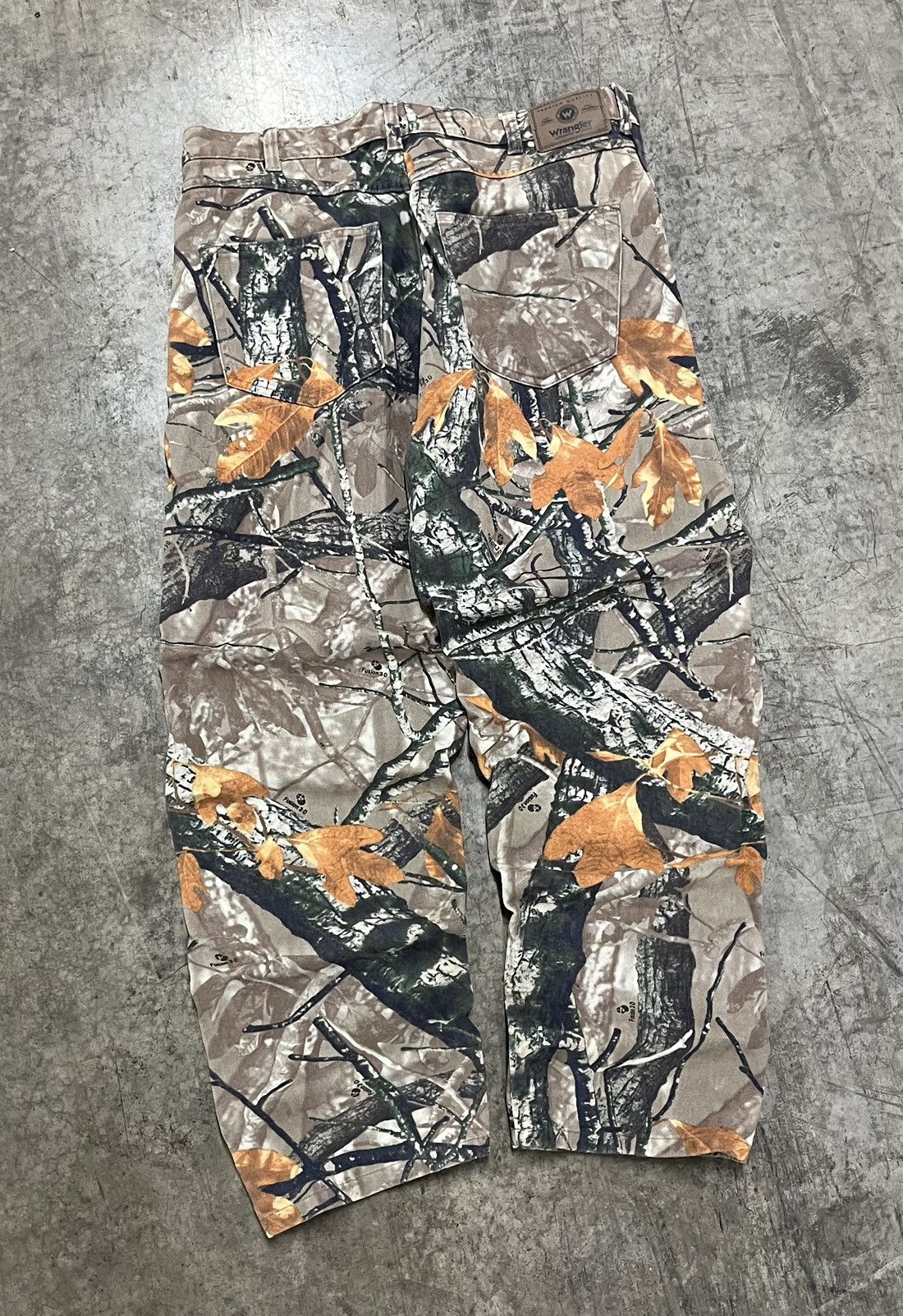Realtree × Vintage Realtree camo vintage wrangler pants baggy fit streetwear Size US 36 / EU 52 - 1 Thumbnail