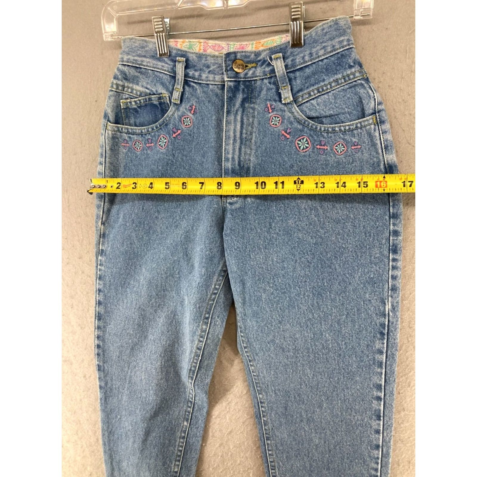 Lee VINTAGE Lee Womens Jeans 5 Blue Hi Rise Mom Tapered Embroidered 90s Size 27" / US 4 / IT 40 - 3 Thumbnail