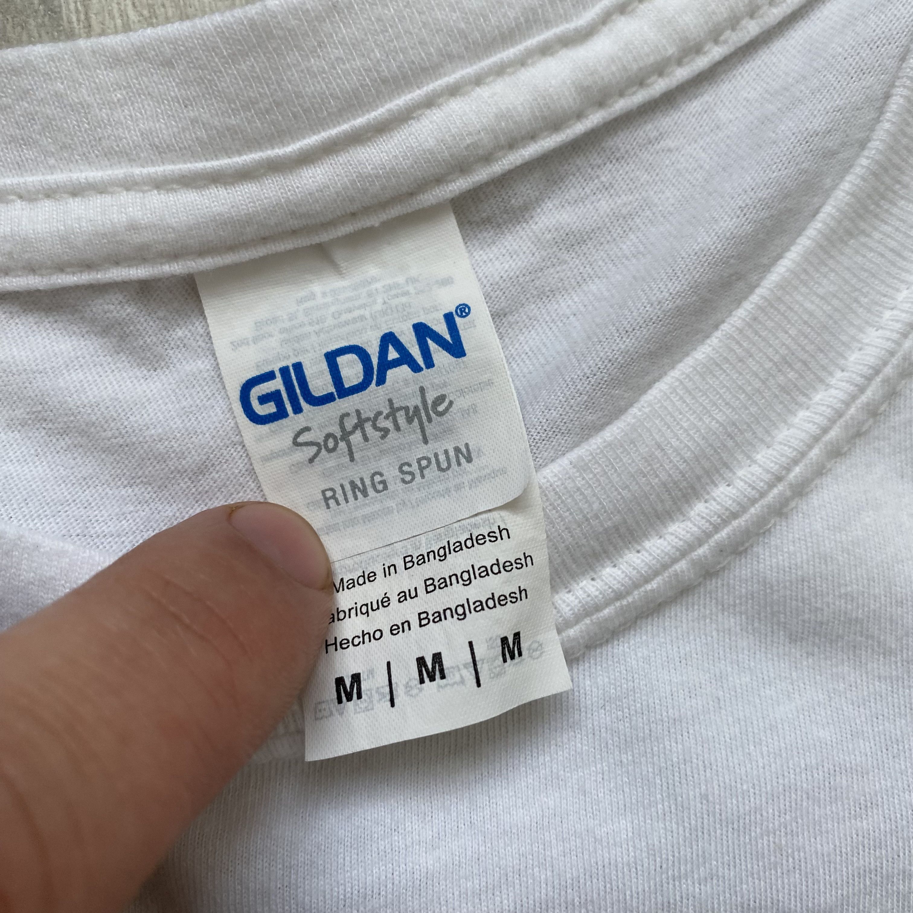 Band Tees 🎙️ Spice Girls 2019 Spice World Tour White Band Tee y2k Size US M / EU 48-50 / 2 - 6 Thumbnail