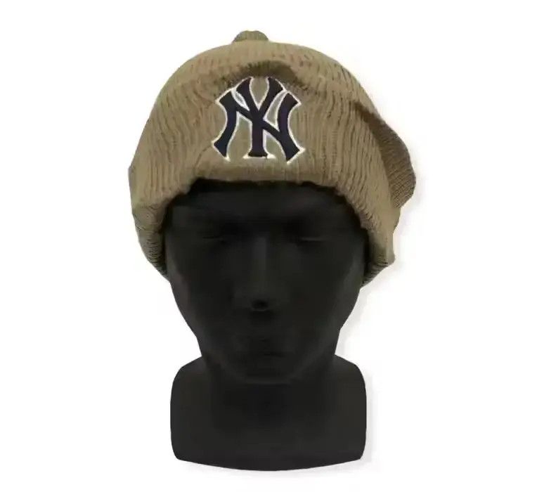 MLB × New York Yankees Vintage New York Yankees Logo beanie Size ONE SIZE - 1 Thumbnail