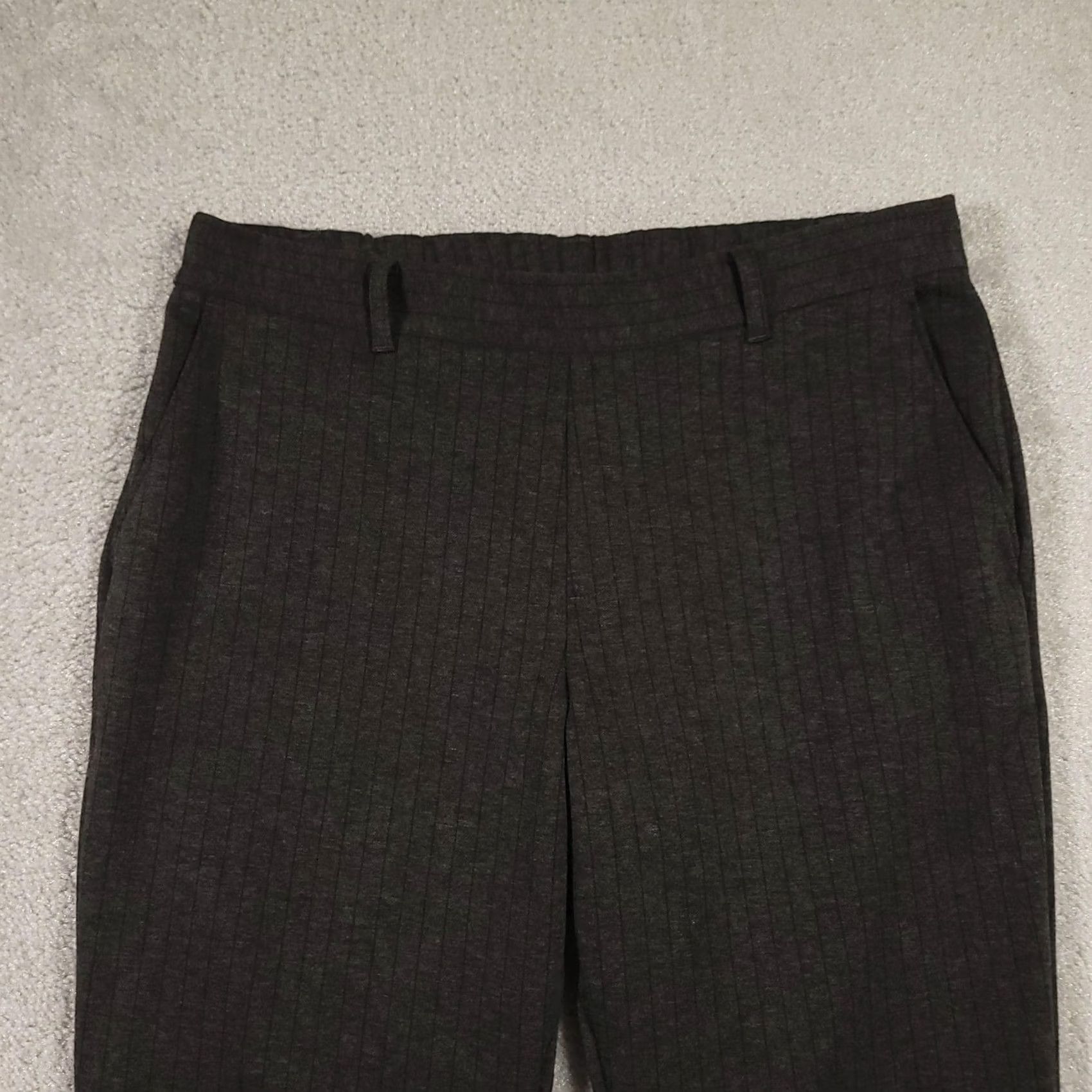 Banana Republic Banana Republic Pants Womens 10 Gray Pinstripe Pull On Ankle Dress Work Office Tapered Striped Polyester Rayon Spandex Pockets Elastic Waist Size 32" / US 10 / IT 46 - 3 Thumbnail