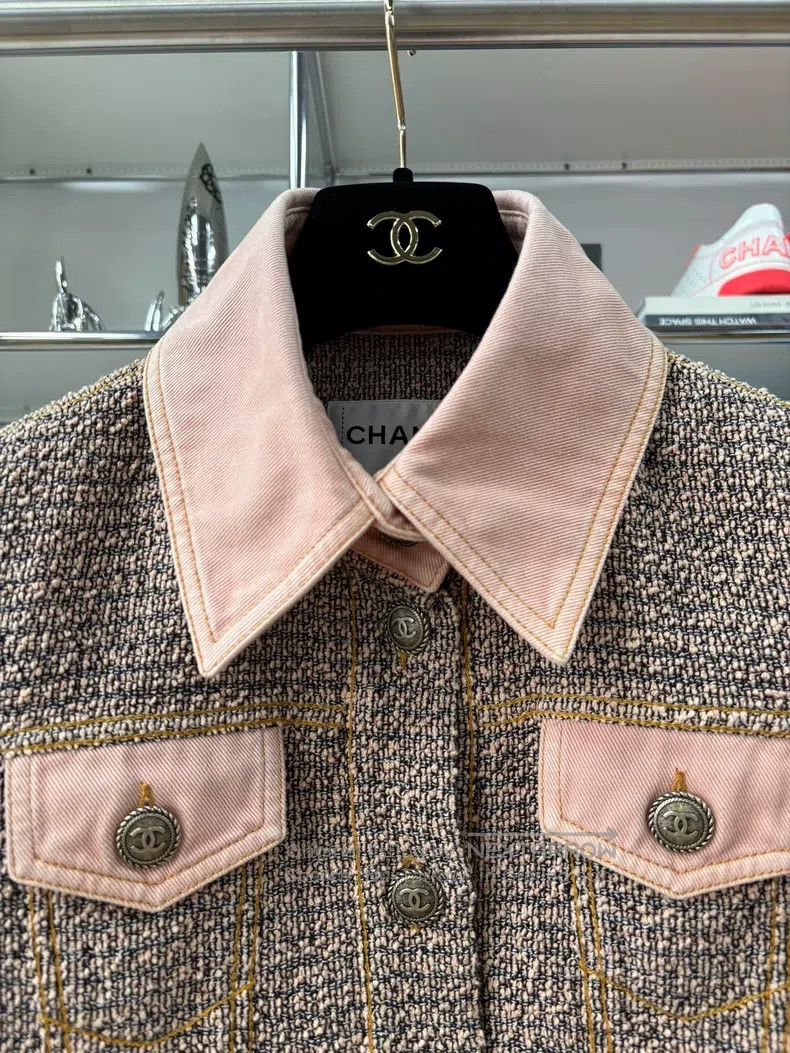 Chanel Chanel Pink tweed stitched denim jacket Size XS / US 0-2 / IT 36-38 - 2 Thumbnail