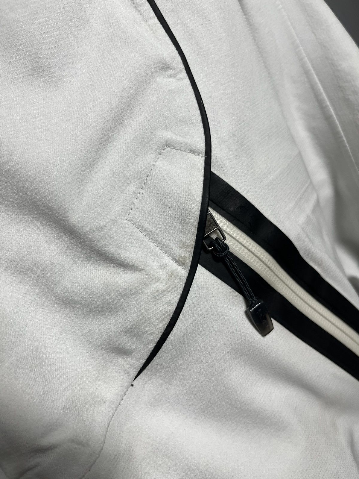 Vintage 00s NIKE ACG Women's RECCO Ski Jacket Gore-Tex White Size L / US 10 / IT 46 - 11 Thumbnail