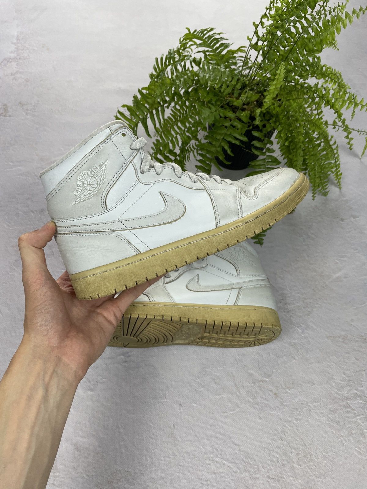 Jordan Brand × Nike Nike Air Jordan 1 Retro High Pure Platinum Sneakers Size US 9.5 / EU 42-43 - 1 Thumbnail