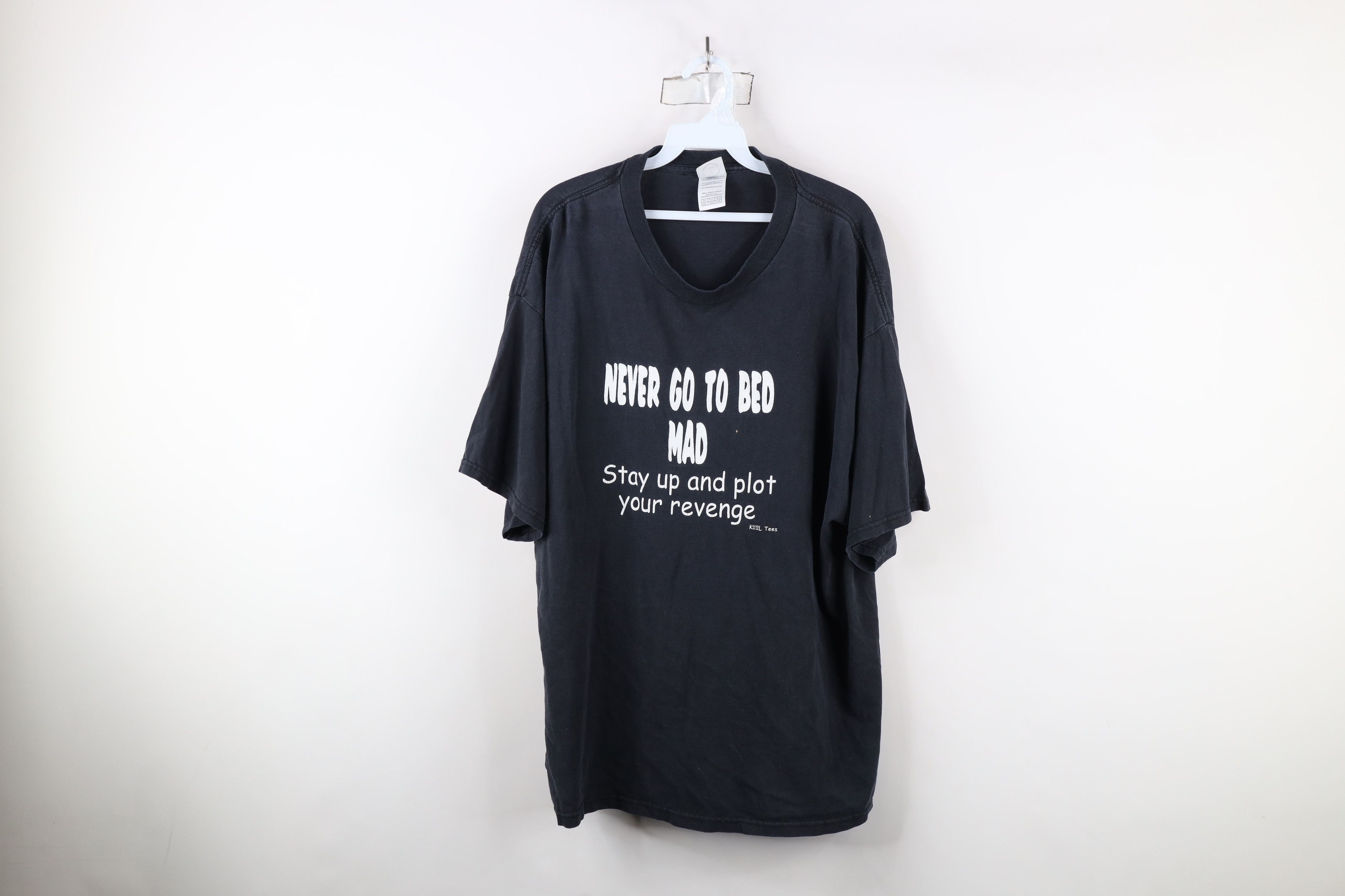 Vintage Vintage 90s Streetwear Bed Mad Stay Up Plot Revenge T-Shirt Size US XXL / EU 58 / 5 - 1 Thumbnail