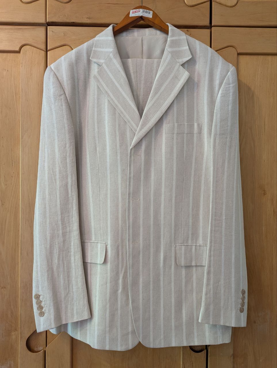 Brioni Suit (56 Eur size) Size 46R - 1 Thumbnail