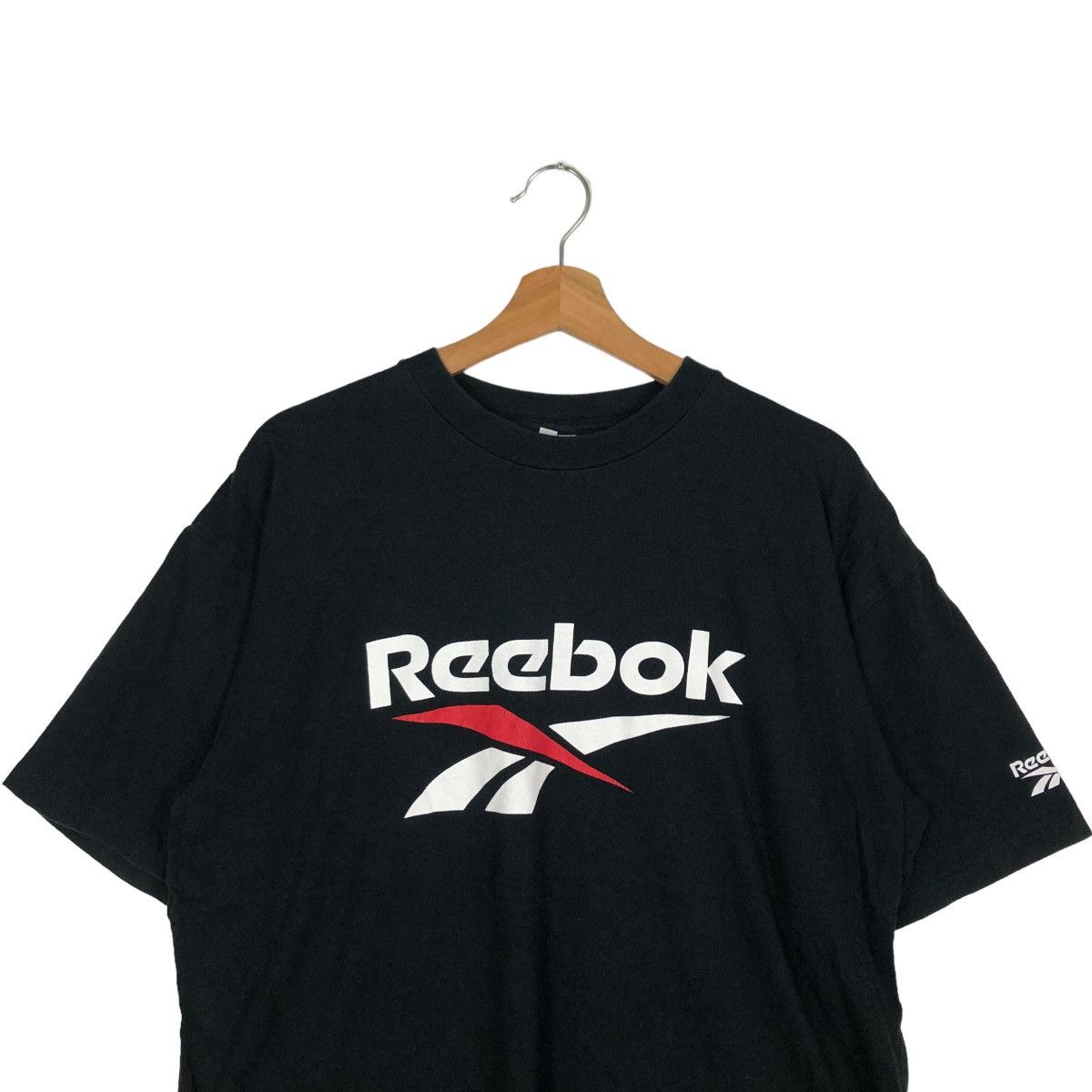 Japanese Brand VINTAGE SPORT REEBOK BIG LOGO T-SHIRT Size US M / EU 48-50 / 2 - 2 Thumbnail