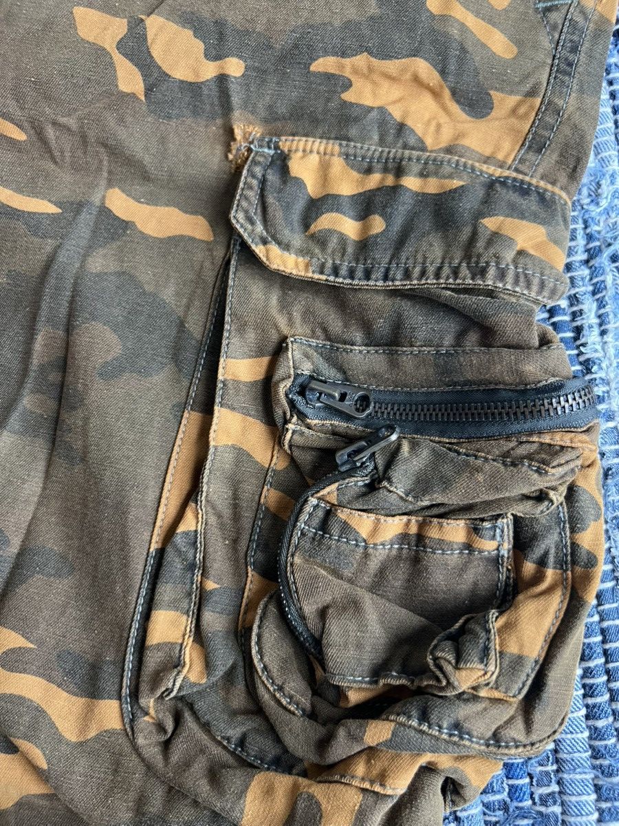 Abercrombie & Fitch Vintage Abercrombie Fitch Orange Camo Parachute Cargo Pants Size US 32 / EU 48 - 11 Thumbnail