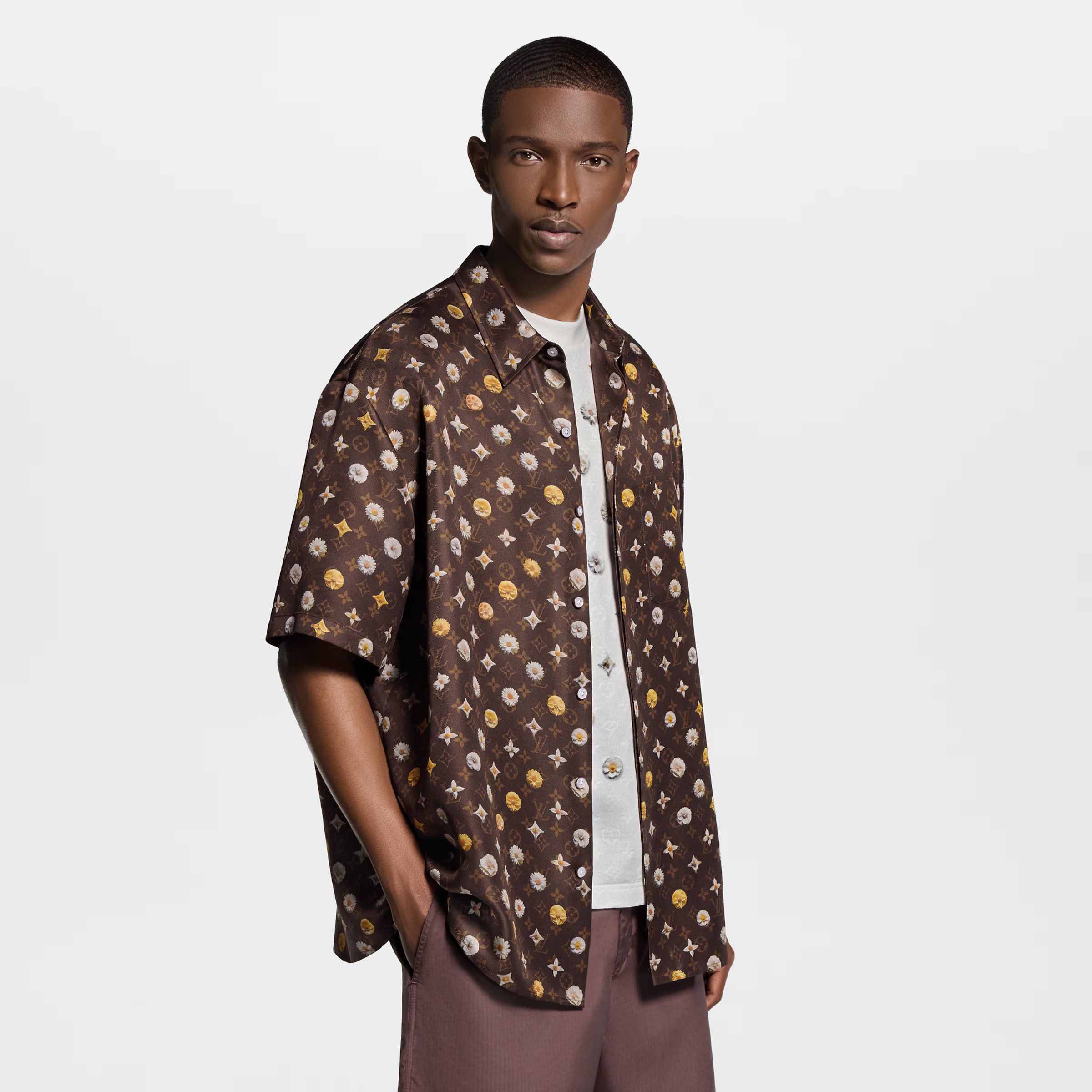 Louis Vuitton Monogram Printed Short-Sleeved Silk Shirt Size US L / EU 52-54 / 3 - 1 Thumbnail