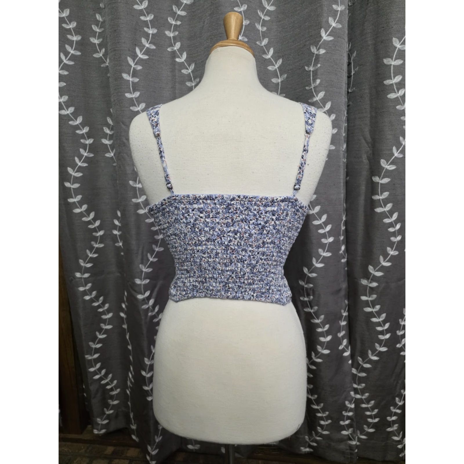 Abercrombie & Fitch Abercrombie & Fitch Linen Blend Crop Cami Tank Top Blue Flowers Stretch Small Women Tank Sleeveless V-Neck Spaghetti Pullover Slim Size S / US 4 / IT 40 - 3 Thumbnail