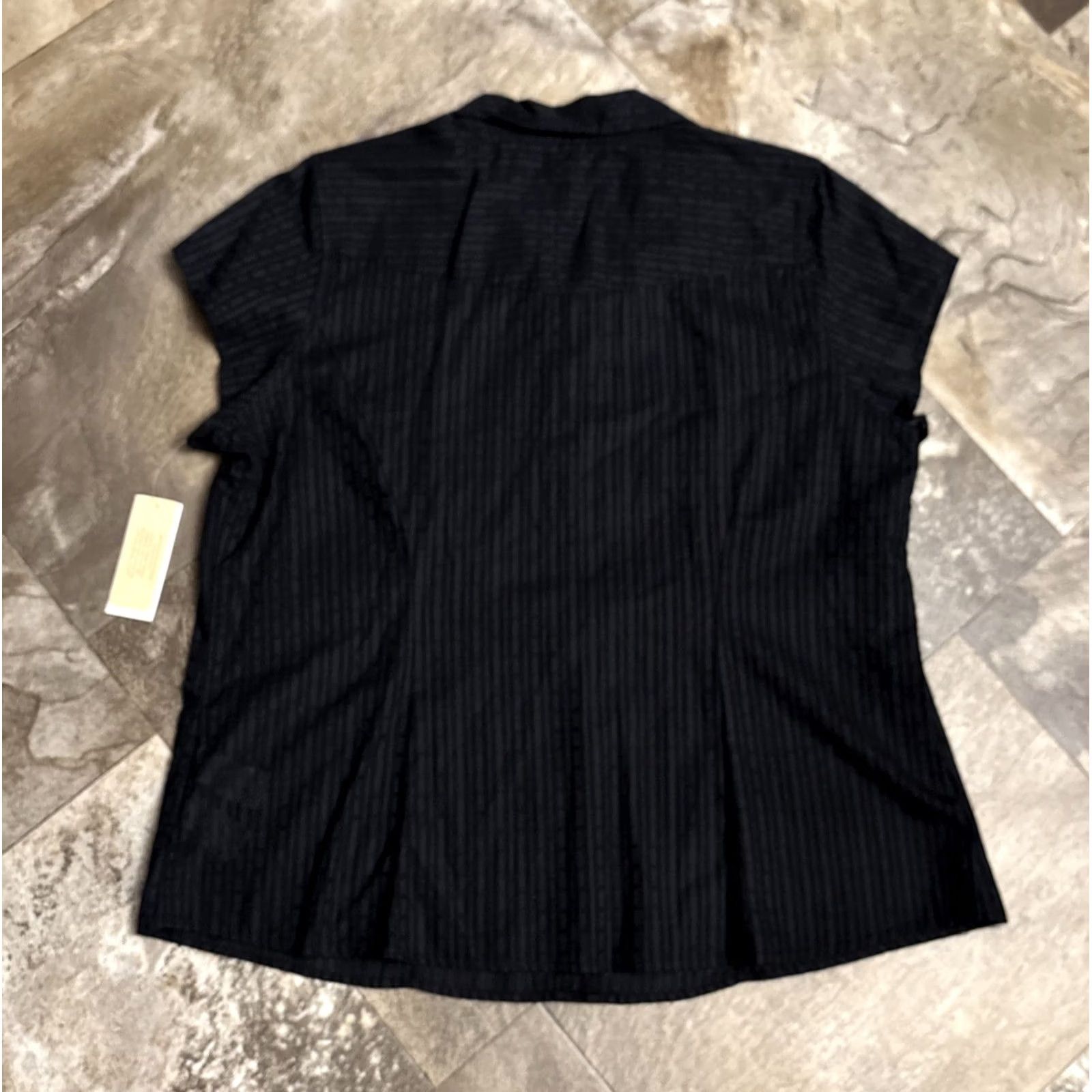 Tommy Hilfiger NWT Tommy Hilfiger Womens Shirt Button-Up Black Short Sleeve Cap Sleeve 20 Casual Sheer Knit Cotton Regular Image: 0-0-0-0-0-0 Size 3XL / US 20-22 - 2 Thumbnail