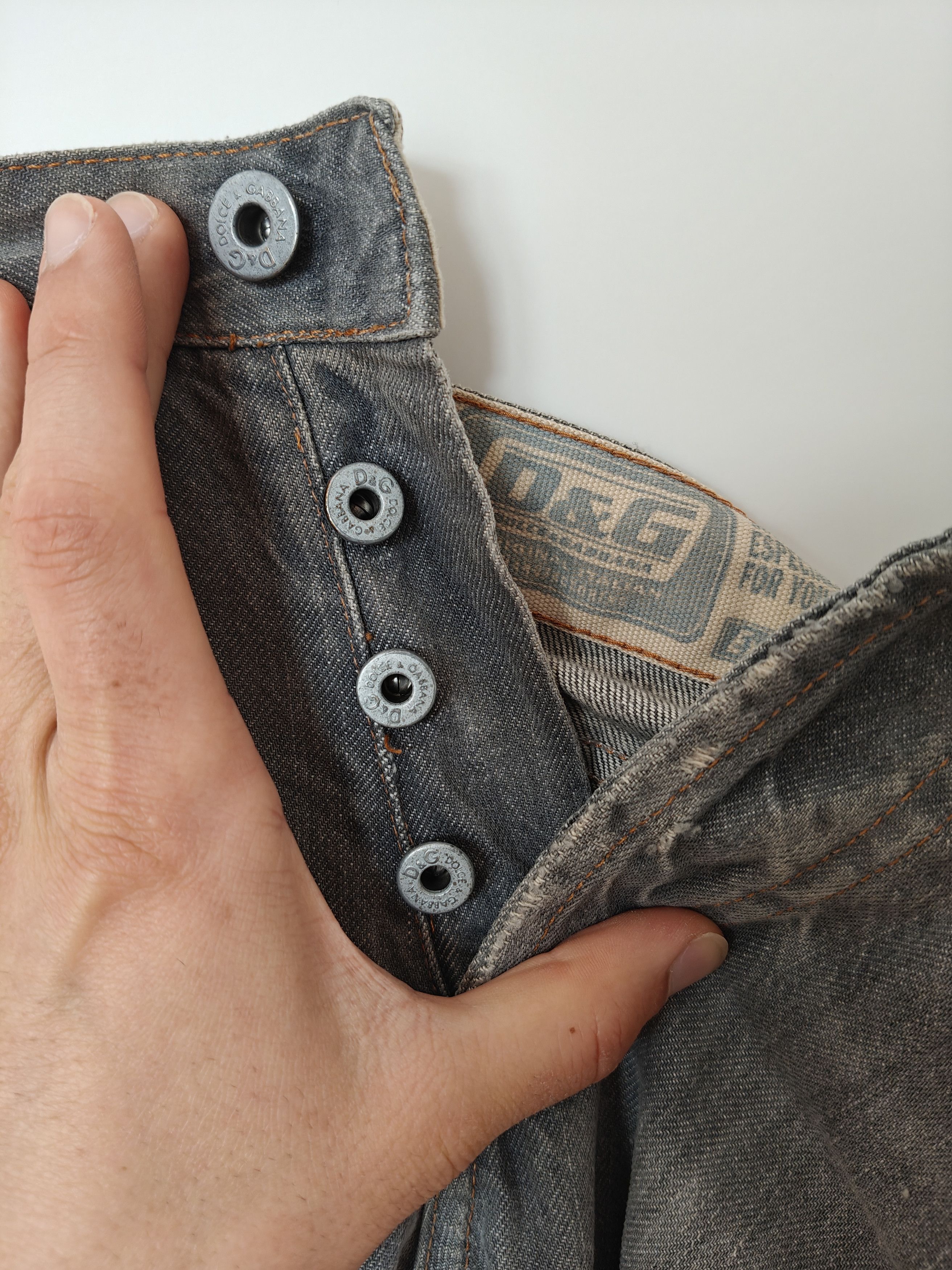 Dolce & Gabbana Dolce & Gabbana distressed denim shorts Size US 30 / EU 46 - 4 Thumbnail