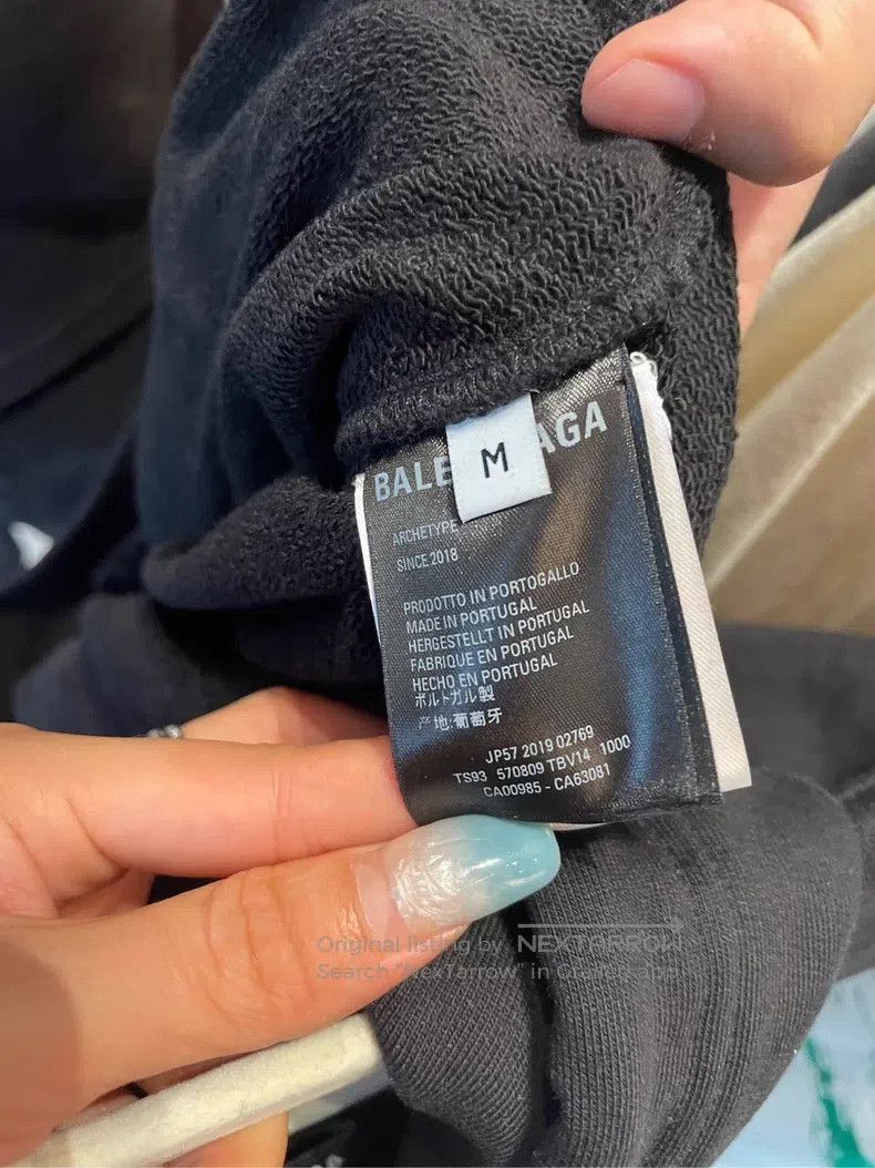 Balenciaga Balenciaga Letter Printed Hooded Loose Fit Long Sleeve Swe Size US M / EU 48-50 / 2 - 5 Thumbnail