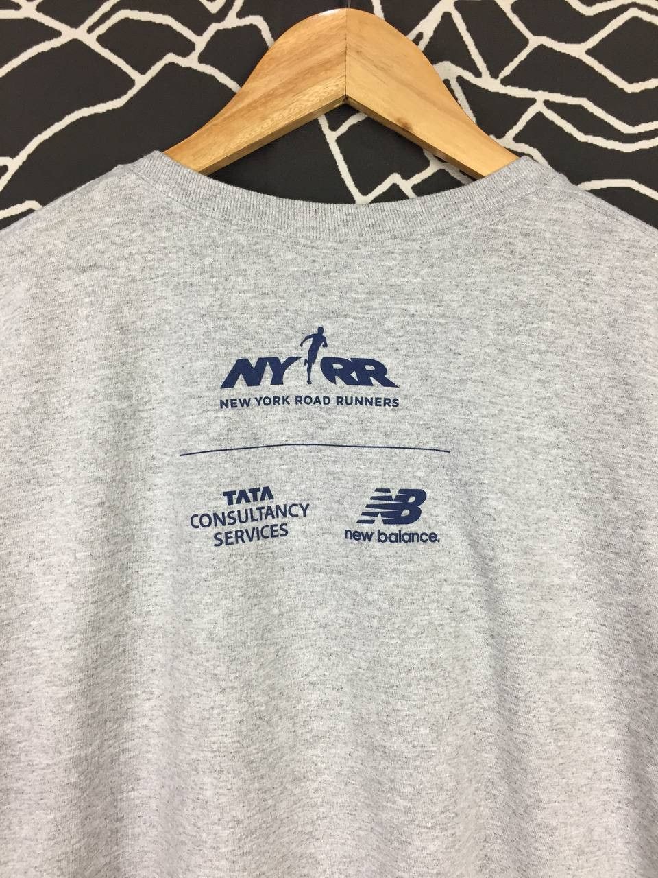 Gildan × Vintage Rising New York Road Runners NYRR Big Logo Tee Size US XL / EU 56 / 4 - 5 Thumbnail