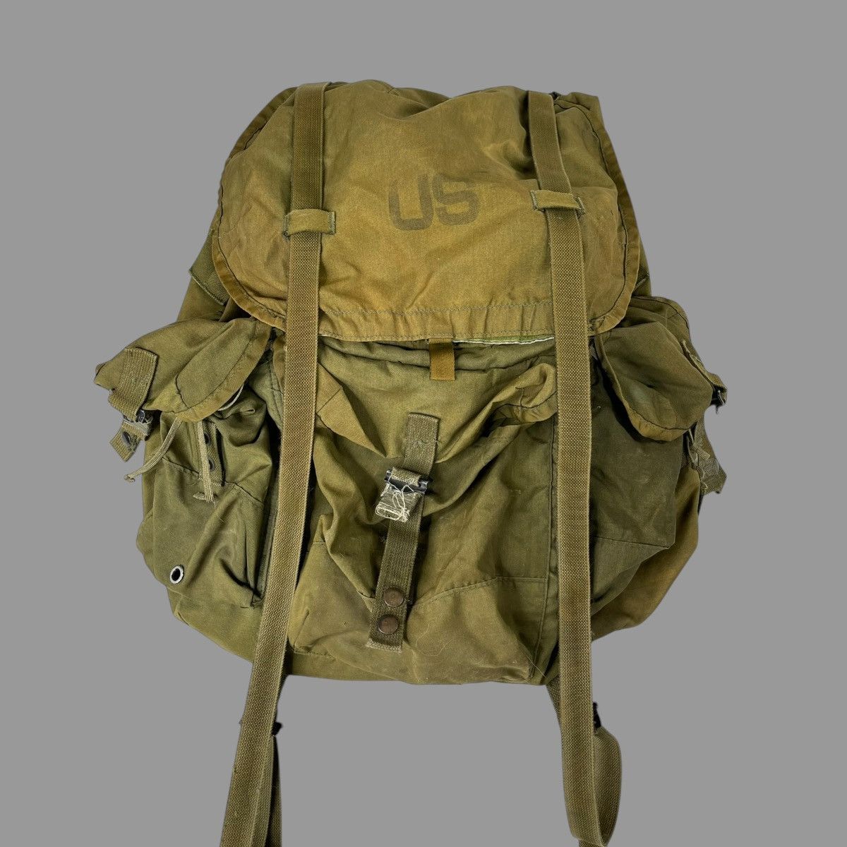 Vintage Vintage U.S. military combat field pack back pack Size ONE SIZE - 2 Thumbnail