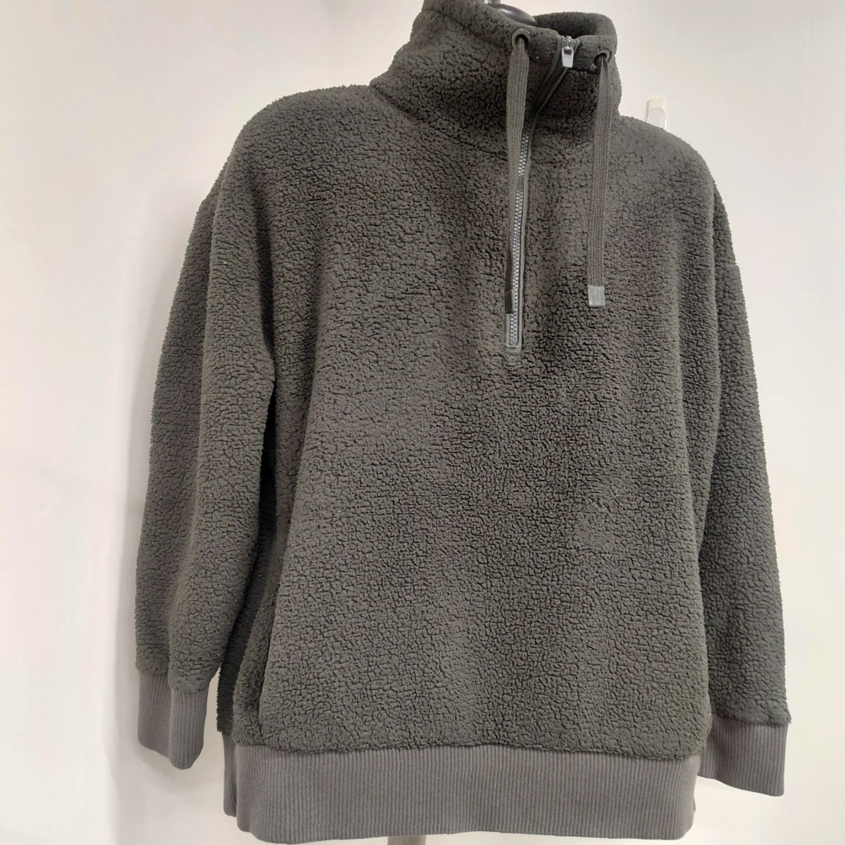 Athleta Athleta Sweatshirt Shirt Womens XL Dark Green Talus Sherpa Quarter Zip Pullover Easy Care 1/4 Zip Raglan Sleeve Pockets Size XL Womens Size XL / US 12-14 / IT 48-50 - 5 Thumbnail