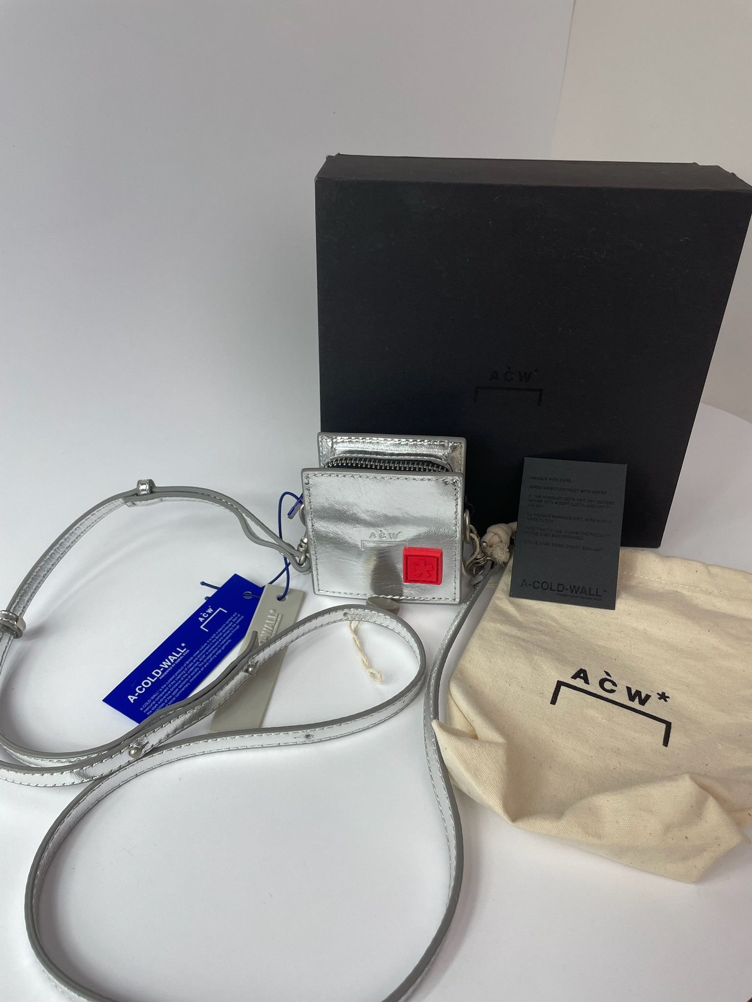 A-COLD-WALL* BNWT SQUARE LEATHER COIN POUCH WITH STRAP Size ONE SIZE - 1 Thumbnail