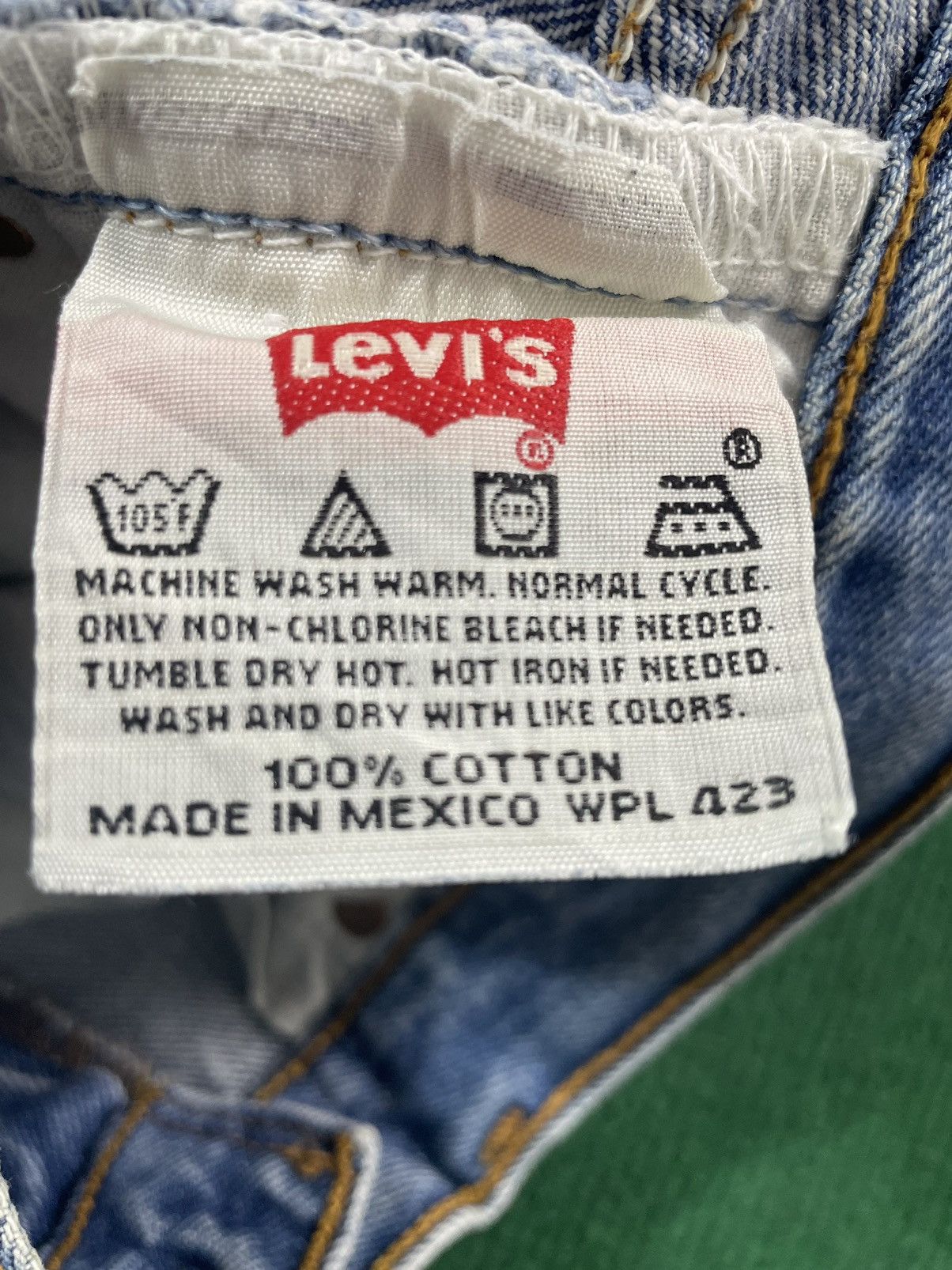 Levi's × Vintage Distressed Levis 501 with Paint Splatter Size US 32 / EU 48 - 7 Thumbnail