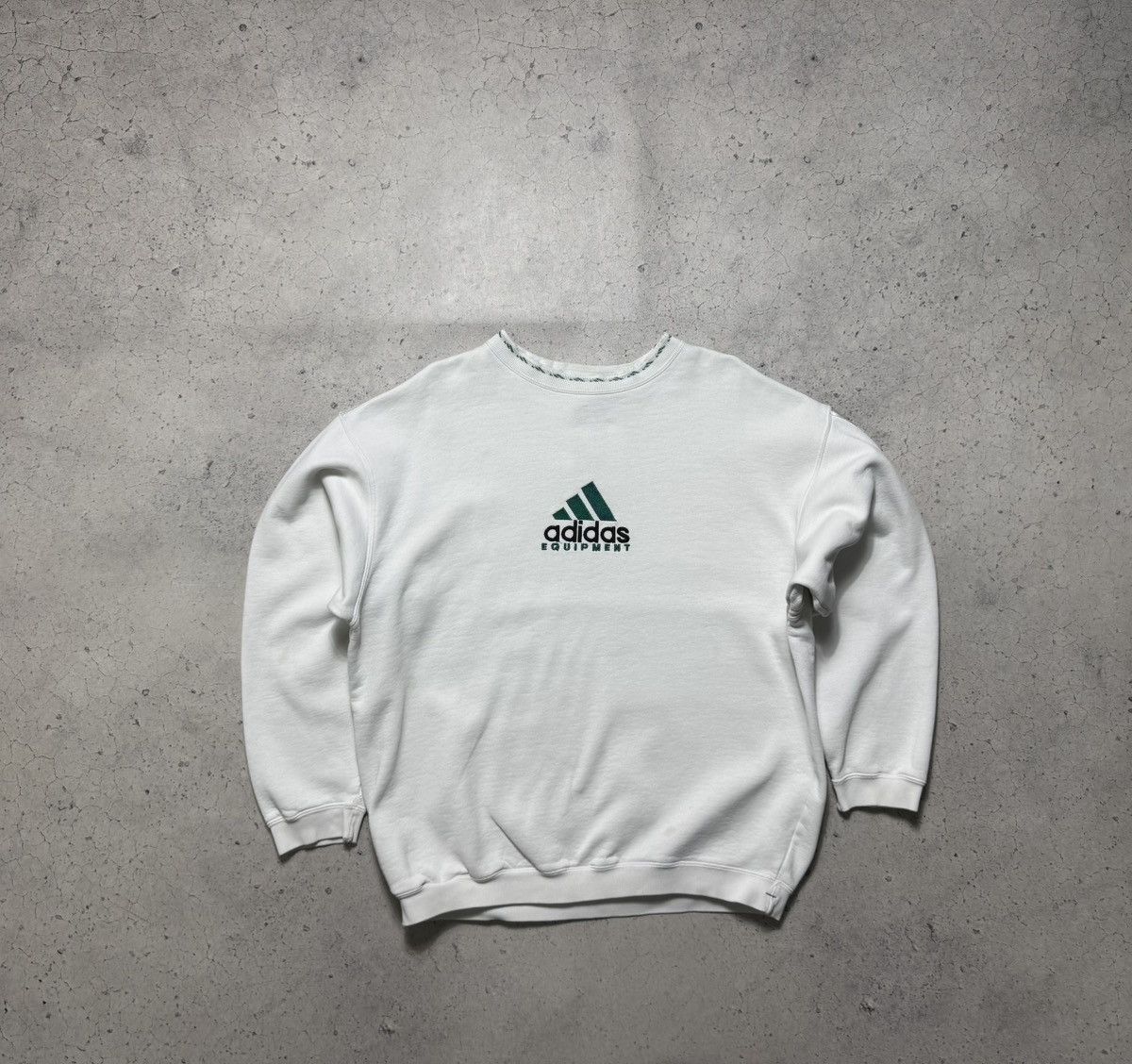 Adidas Adidas Equipment White Logo White Vintage 90’s Sweatshirt Size US L / EU 52-54 / 3 - 2 Thumbnail