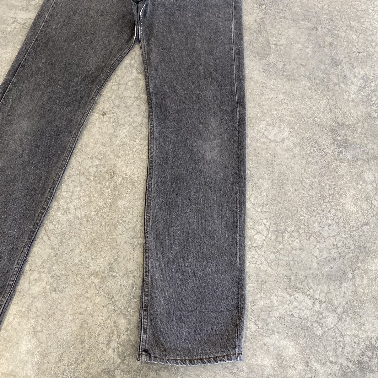 Levi's × Vintage Size 31x33.5 Vintage 1993 Levis 501 Ash Grey Jeans Size US 31 - 7 Thumbnail