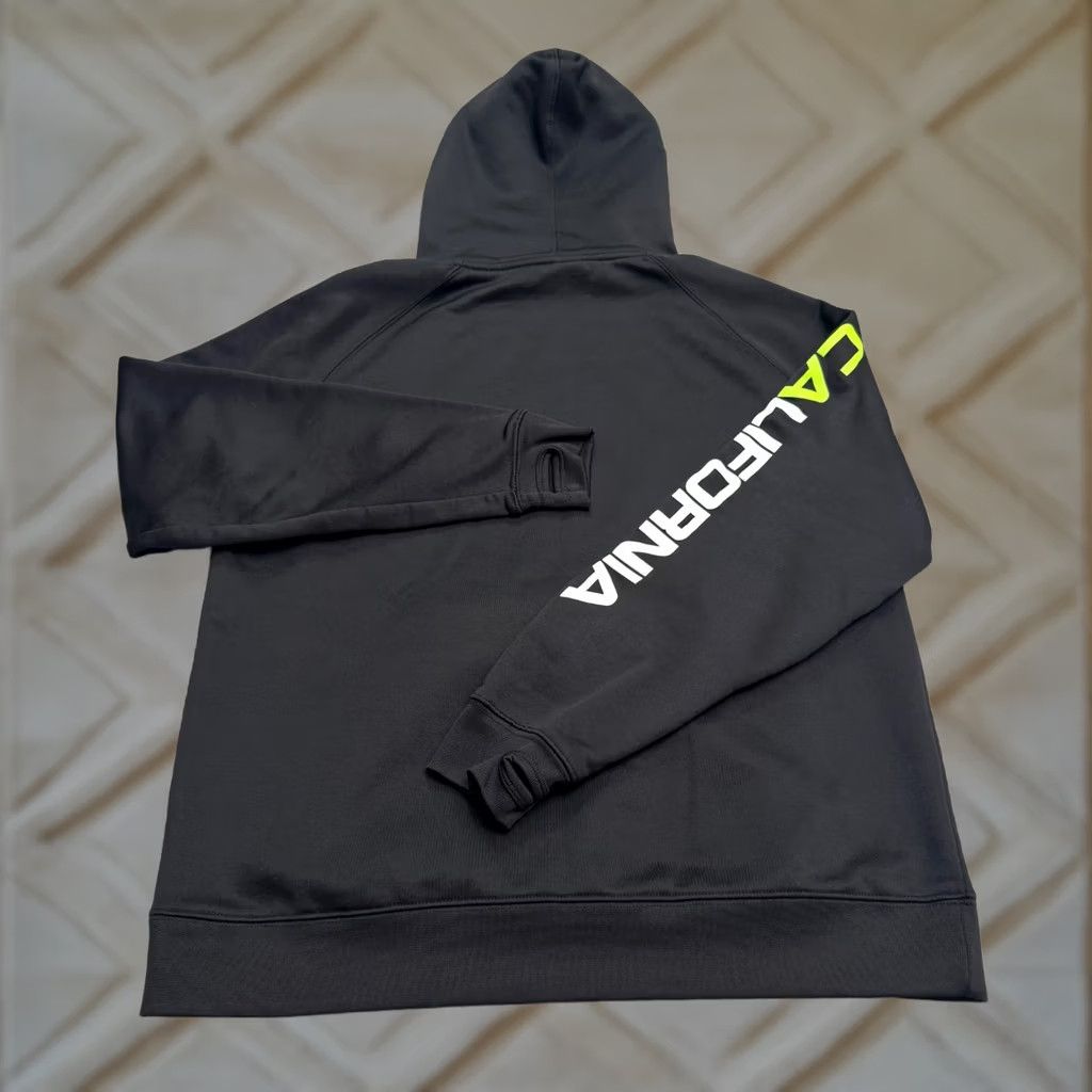 Vintage Expedition Series Hoodie Men L Black Logo Pullover Sweatshirt Size US L / EU 52-54 / 3 - 1 Thumbnail