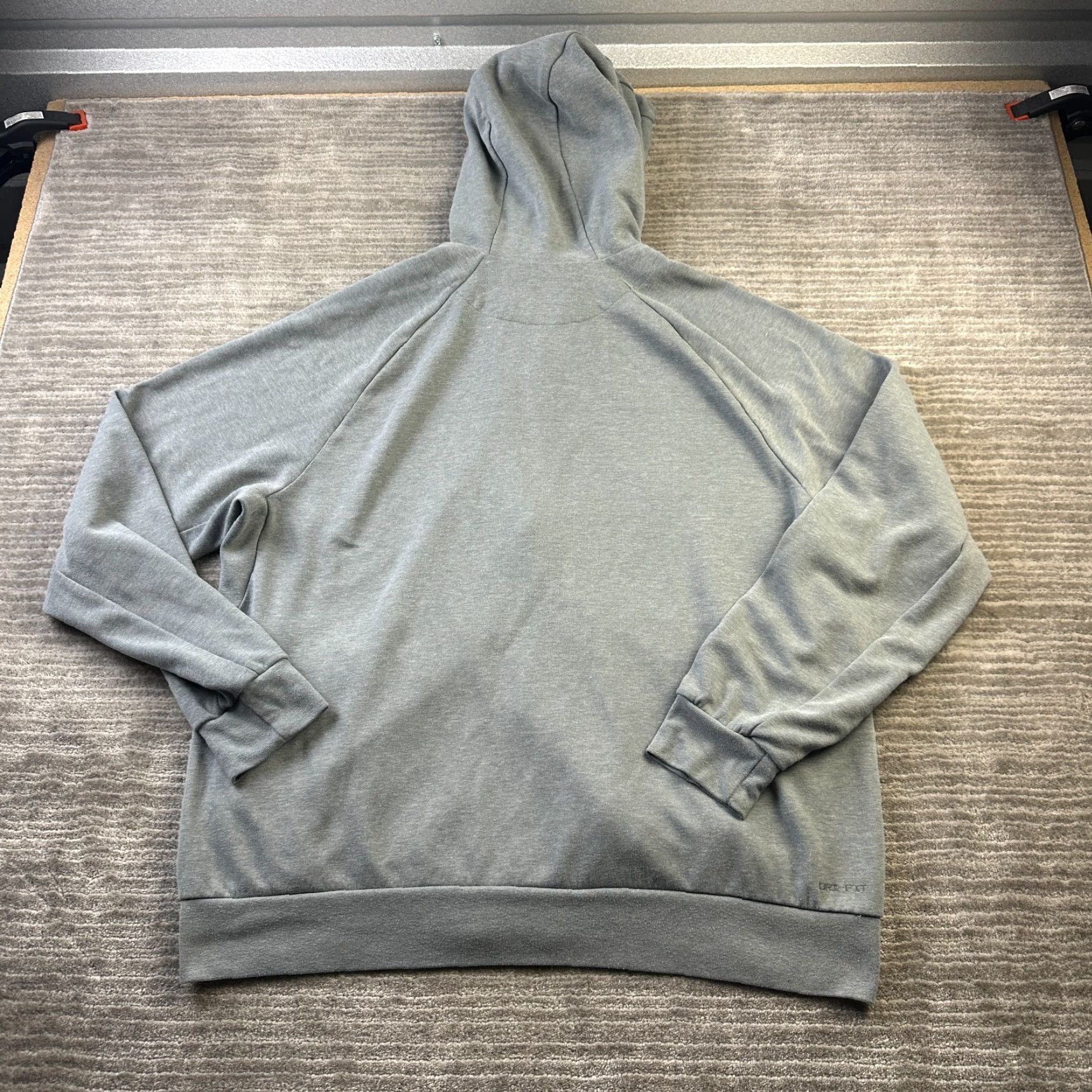 Nike Nike Hoodie Mens Extra Large Gray Primary Fleece UV Performance Dri Fit Size US XL / EU 56 / 4 - 2 Thumbnail