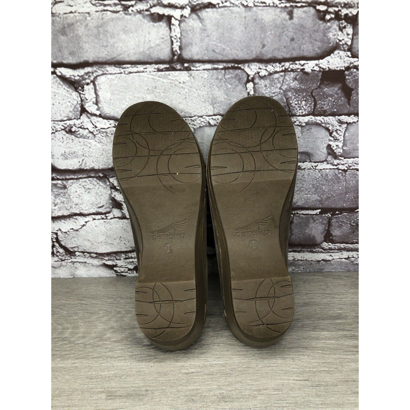 Other Dansko Brown Leather Round Toe Mule Pumps Heel Clogs Shoes Size US 6 / IT 36 - 18 Thumbnail