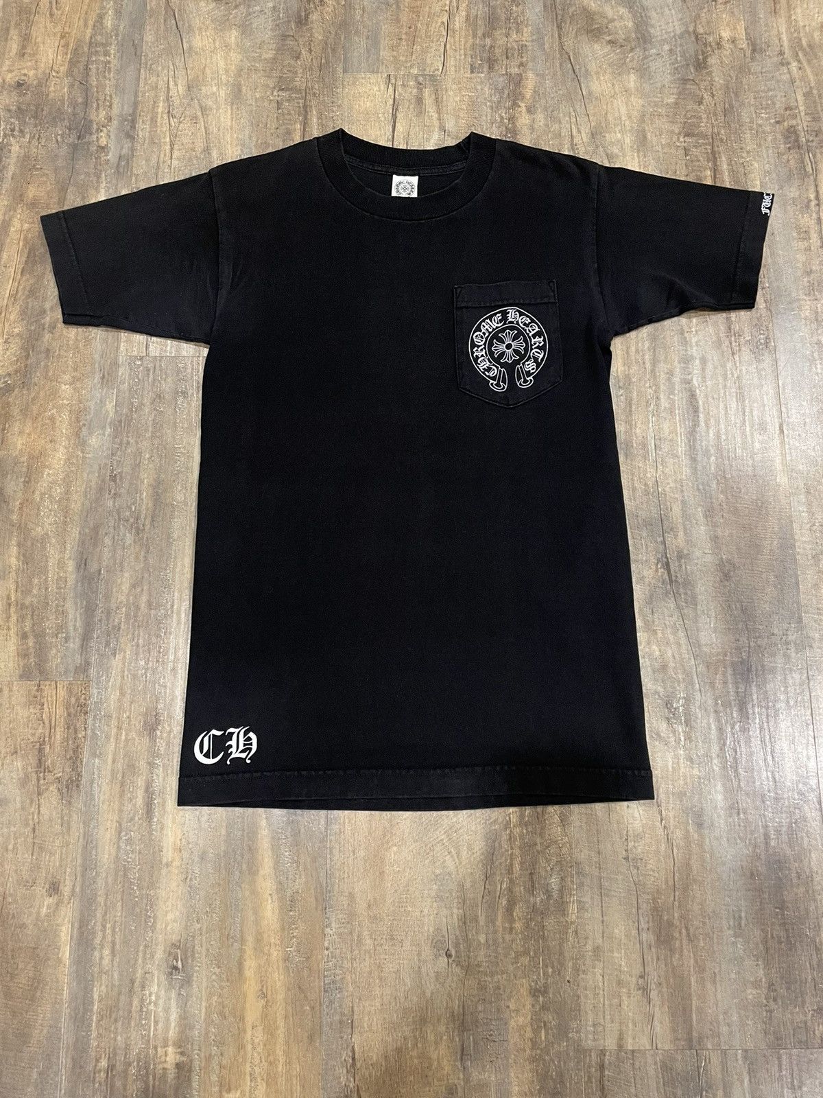 Chrome Hearts RARE Chrome Hearts London Exclusive Horseshoe Pocket Tee ...