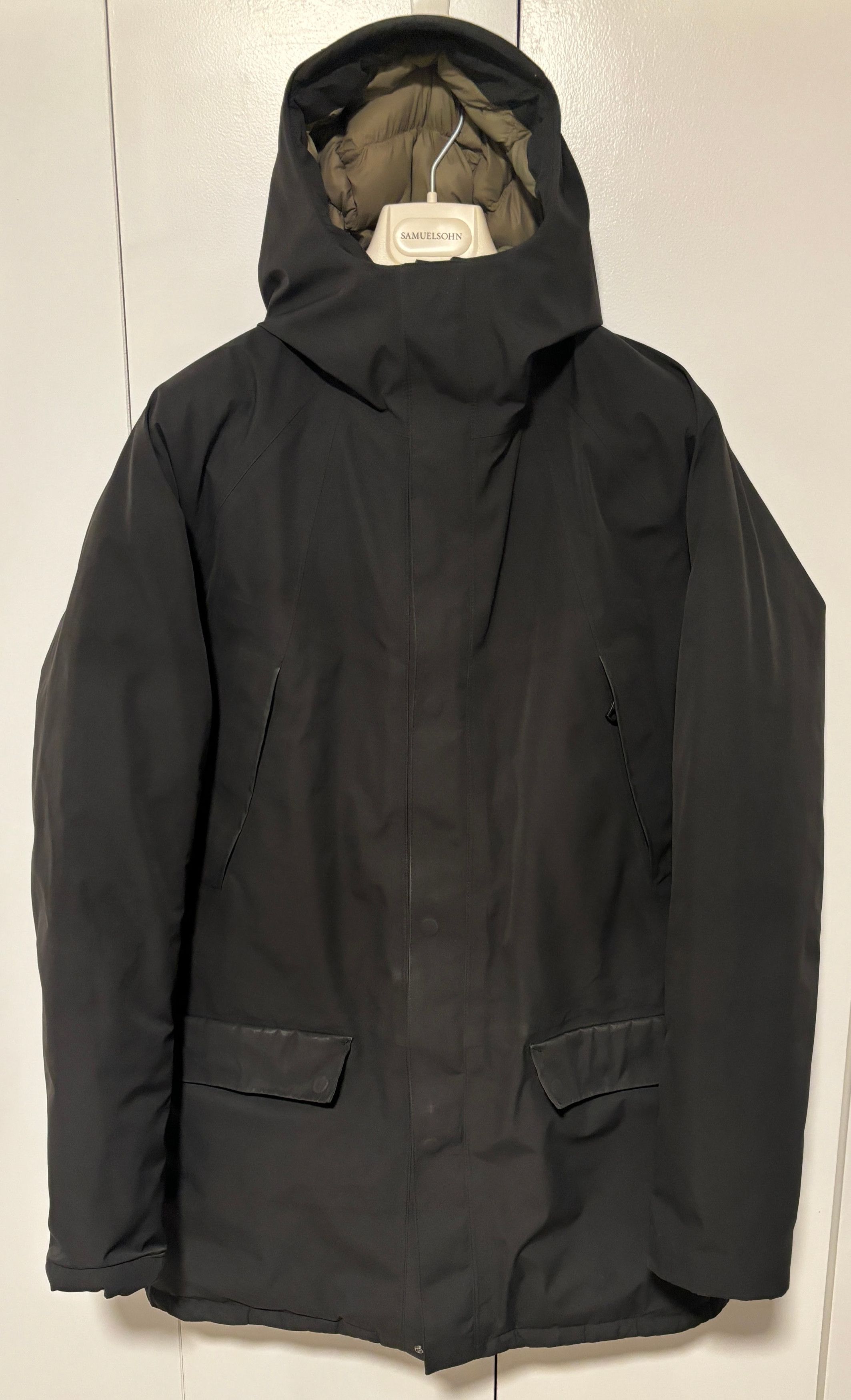 image of Norse Projects Rokkvi Neoshell Fishtail Waterproof Down Parka Jacket in Black, Men's (Size Medium)