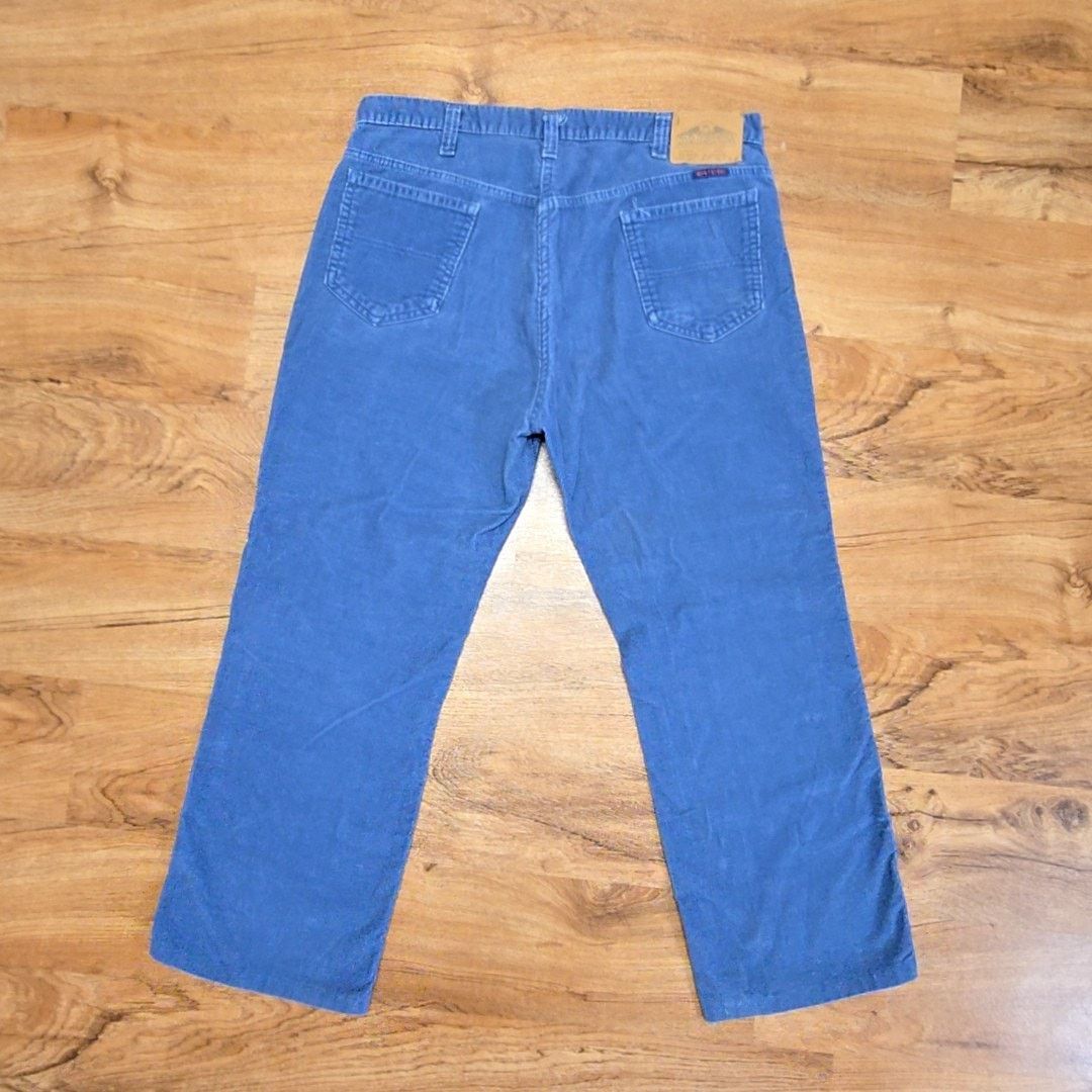 Vintage Vintage Dakota Corduroy Pants Blue Straight Leg W36 70s Size US 36 / EU 52 - 1 Thumbnail