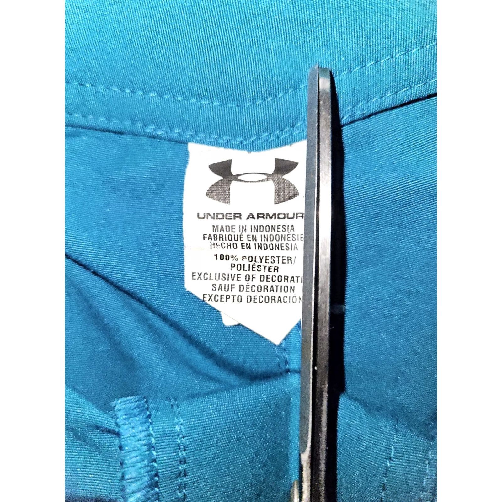Under Armour Under Armour Swim Trunks Men 30 Teal Loose Heatgear Flap Pocket Beach Swimming Regular Size 30 Blue Logo Pockets Quick Dry N/A Size US 30 / EU 46 - 3 Thumbnail