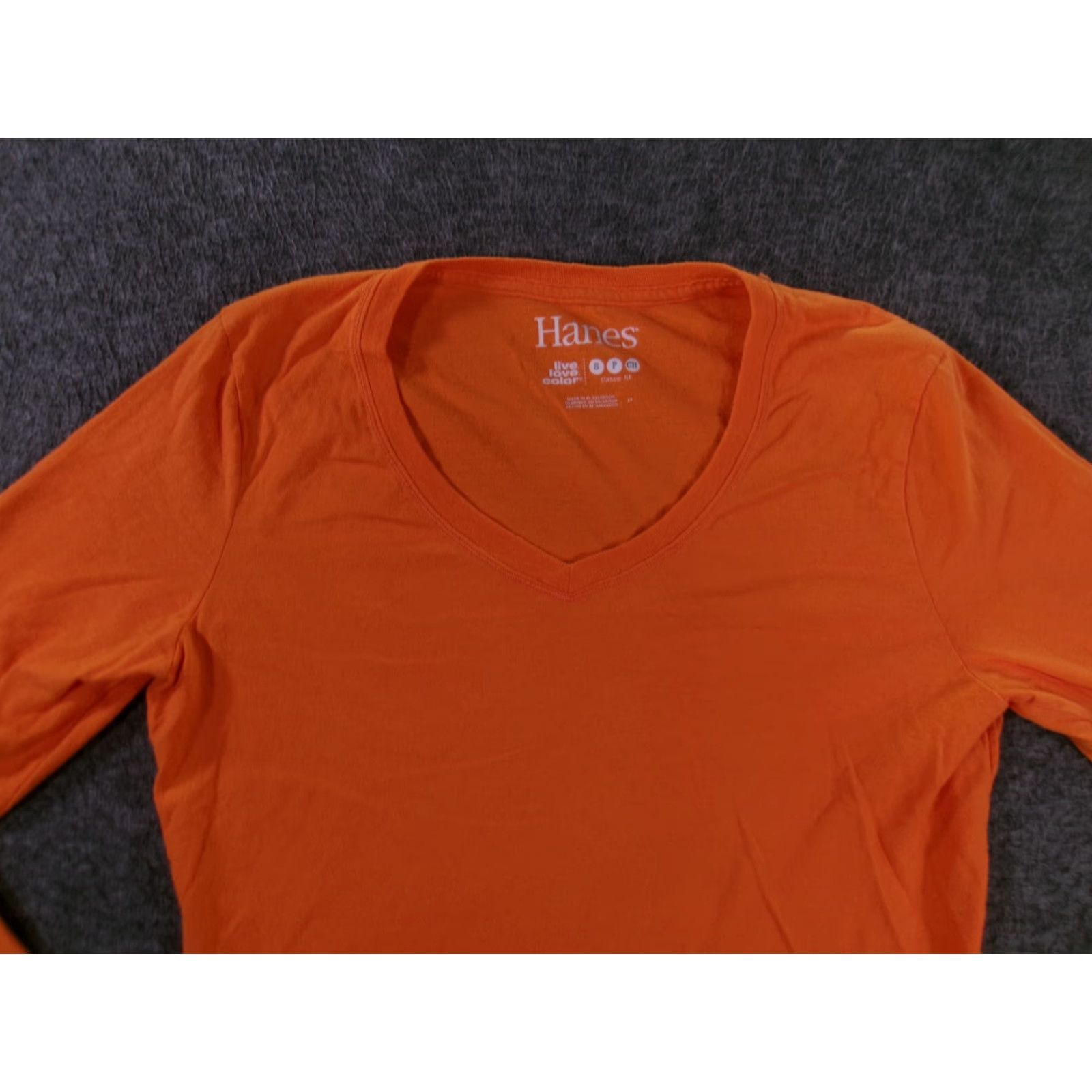 Hanes Hanes Women’s Long Sleeve V-Neck T-Shirt Size S Orange Classic Casual Basic Size S / US 4 / IT 40 - 2 Thumbnail