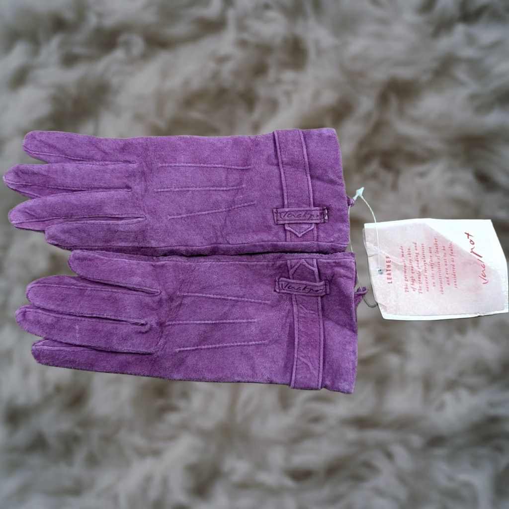 Vintage Genuine Leather Womens Gloves Size 7 Purple Winter Wool Blend Lining Glove Warm Casual Adults Womens, Leather, Lined Size ONE SIZE - 1 Thumbnail
