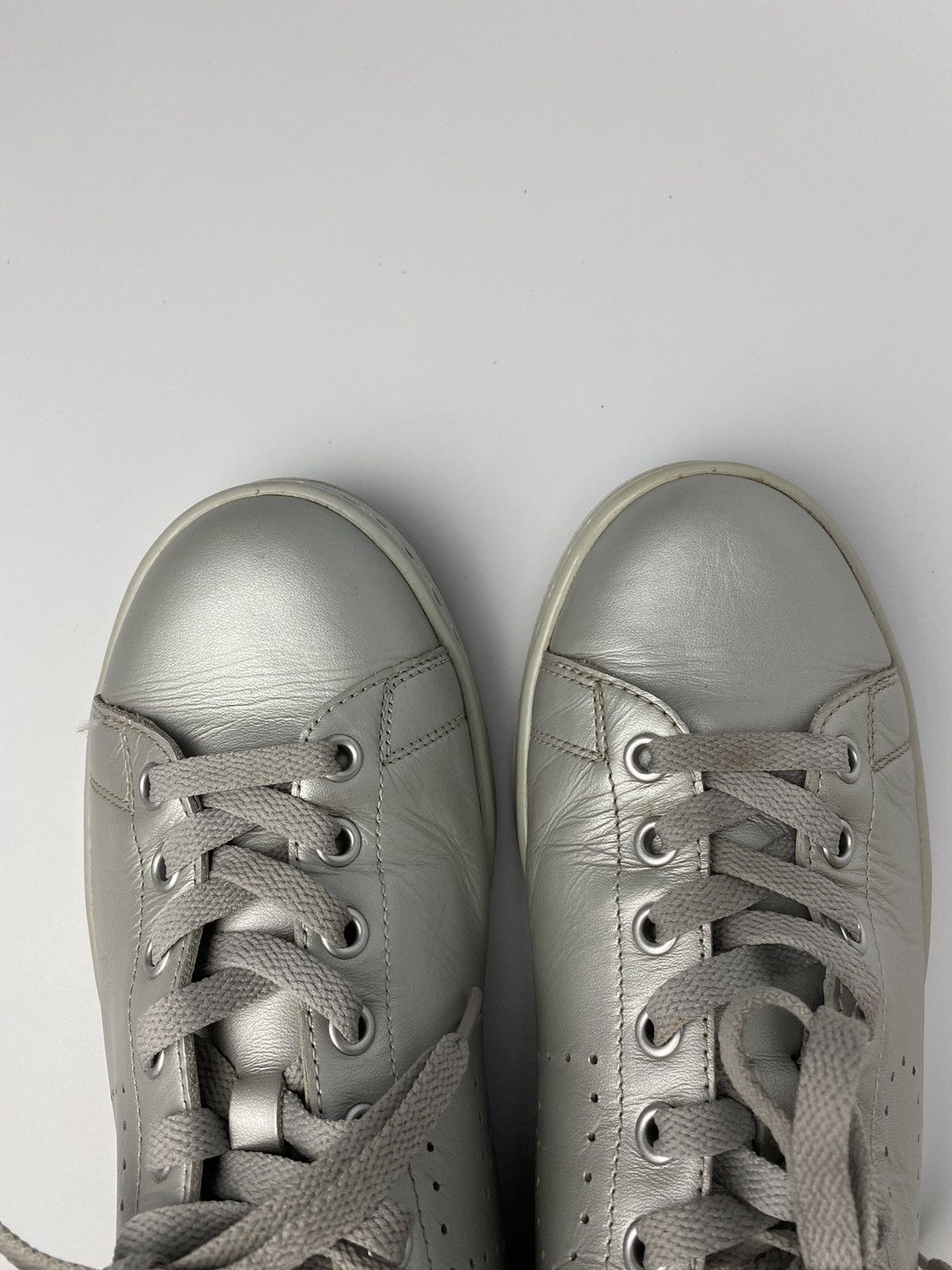 Adidas × Raf Simons Raf Simons x Adidas Stansmith Metallic Silver Size 10.5us Size US 10.5 / EU 43-44 - 3 Thumbnail
